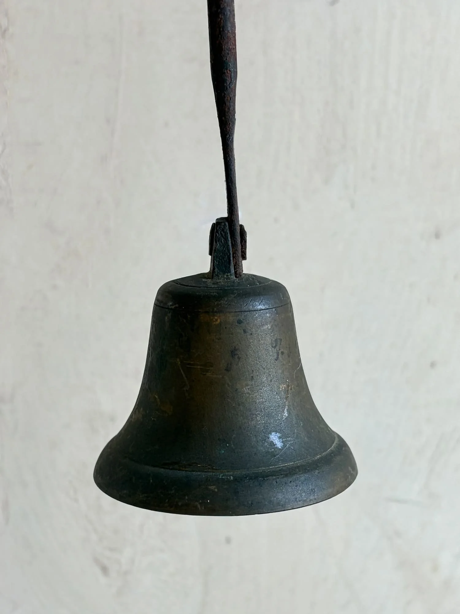 vintage-brass-goat-bell-butler-dinner-bell (3).jpg