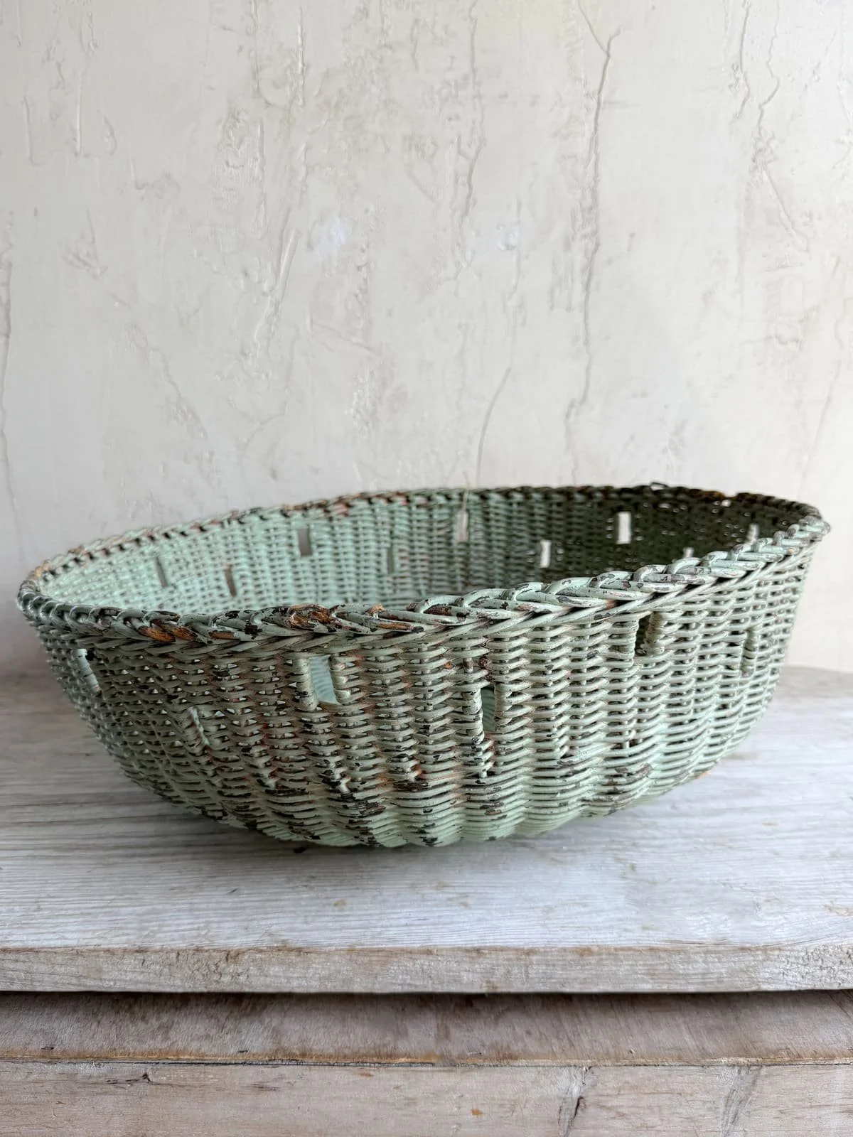 vintage-round-painted-basket-bowl-mint-green-color (2).jpg