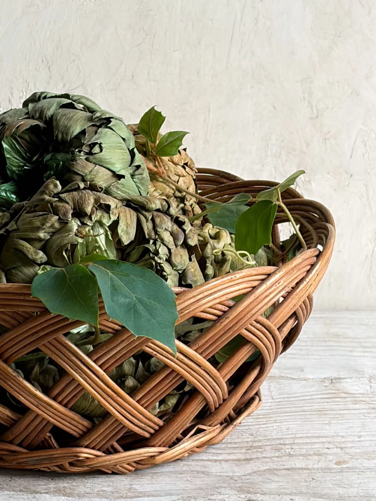 vintage-french-rattan-wicker-round-bread-basket (3).jpg