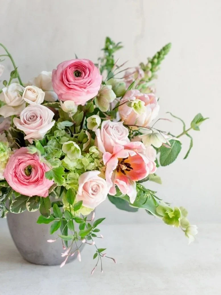 flower-arrangement-monet-pink-roses-ranunculus-fleurs-andover-florist.jpg (Copy)
