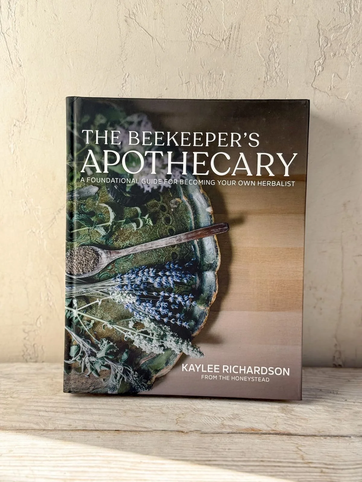 beekeeper-apothecary-by-kaylee-richardson (2).jpg