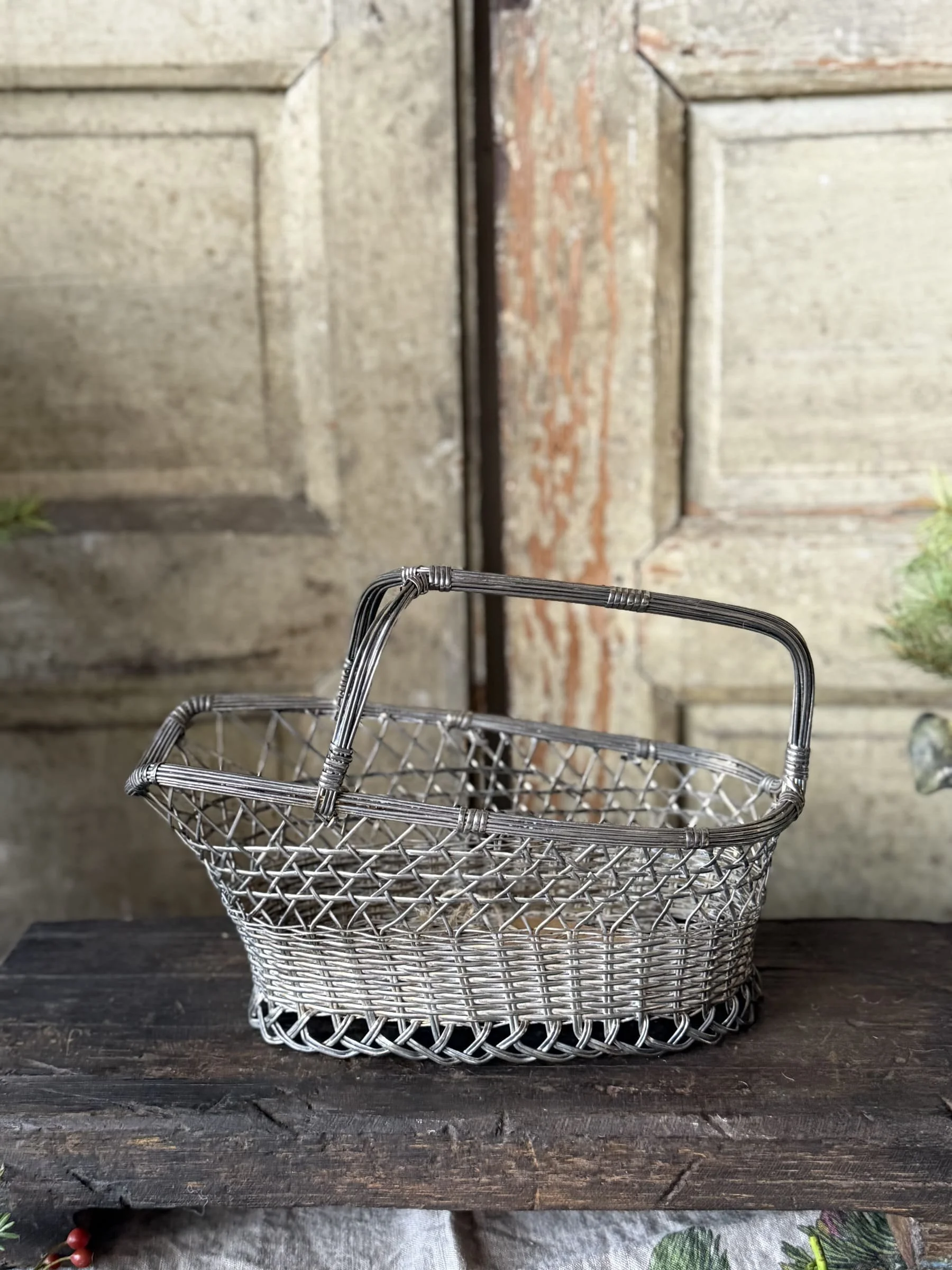 vintage-woven-silver-wine-basket-coil-handle (3).jpg