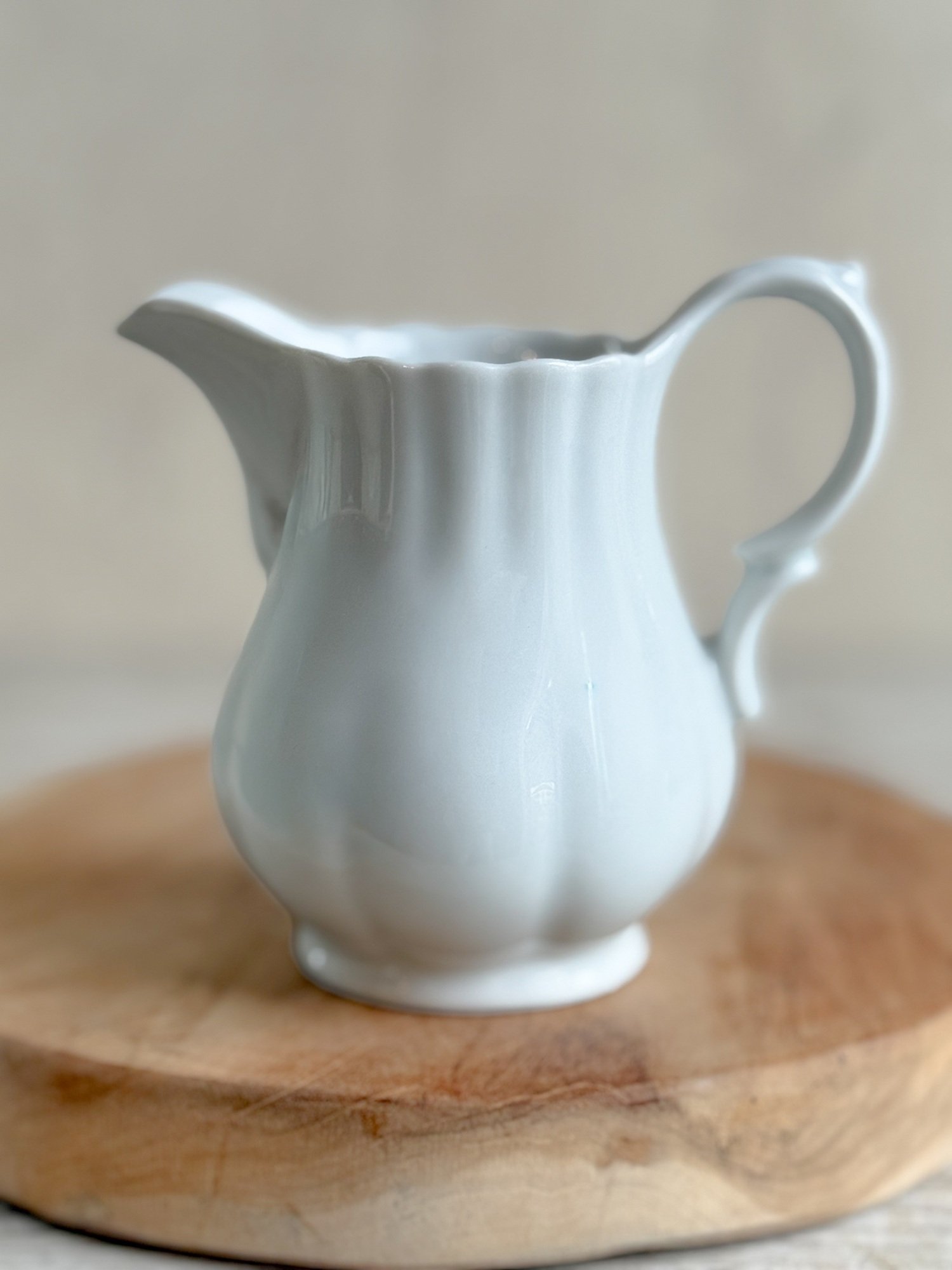 vintage-white-ironstone-creamer-wunsiedel-bavaria-2.jpeg