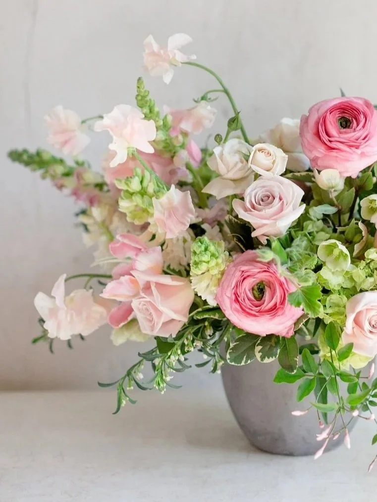 flower-arrangement-monet-pink-roses-ranunculus-fleurs-andover-florist.jpg (Copy)