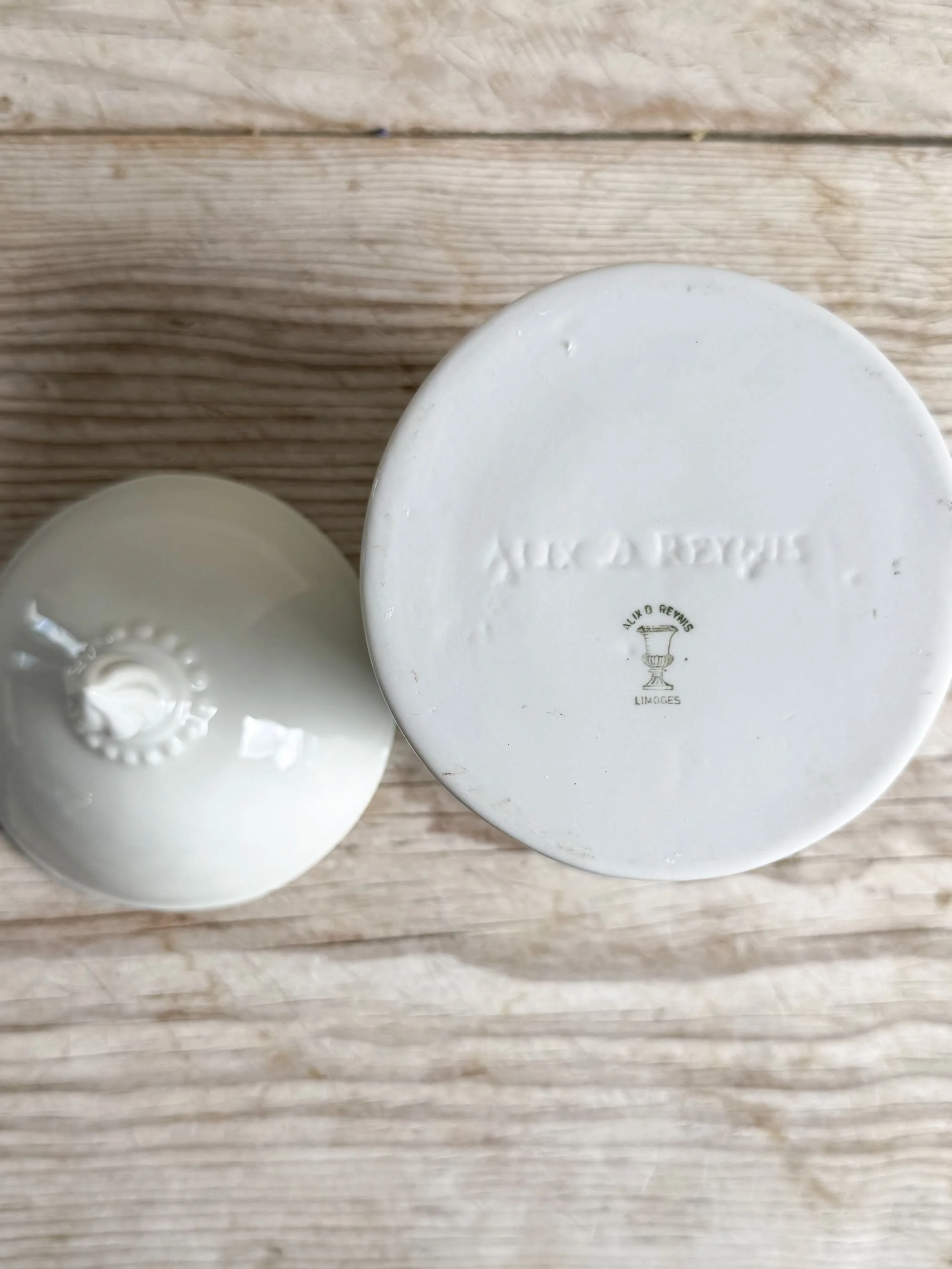 alix-d-reynis-porcelain-apothecary-jars-limoges-france (1).jpg