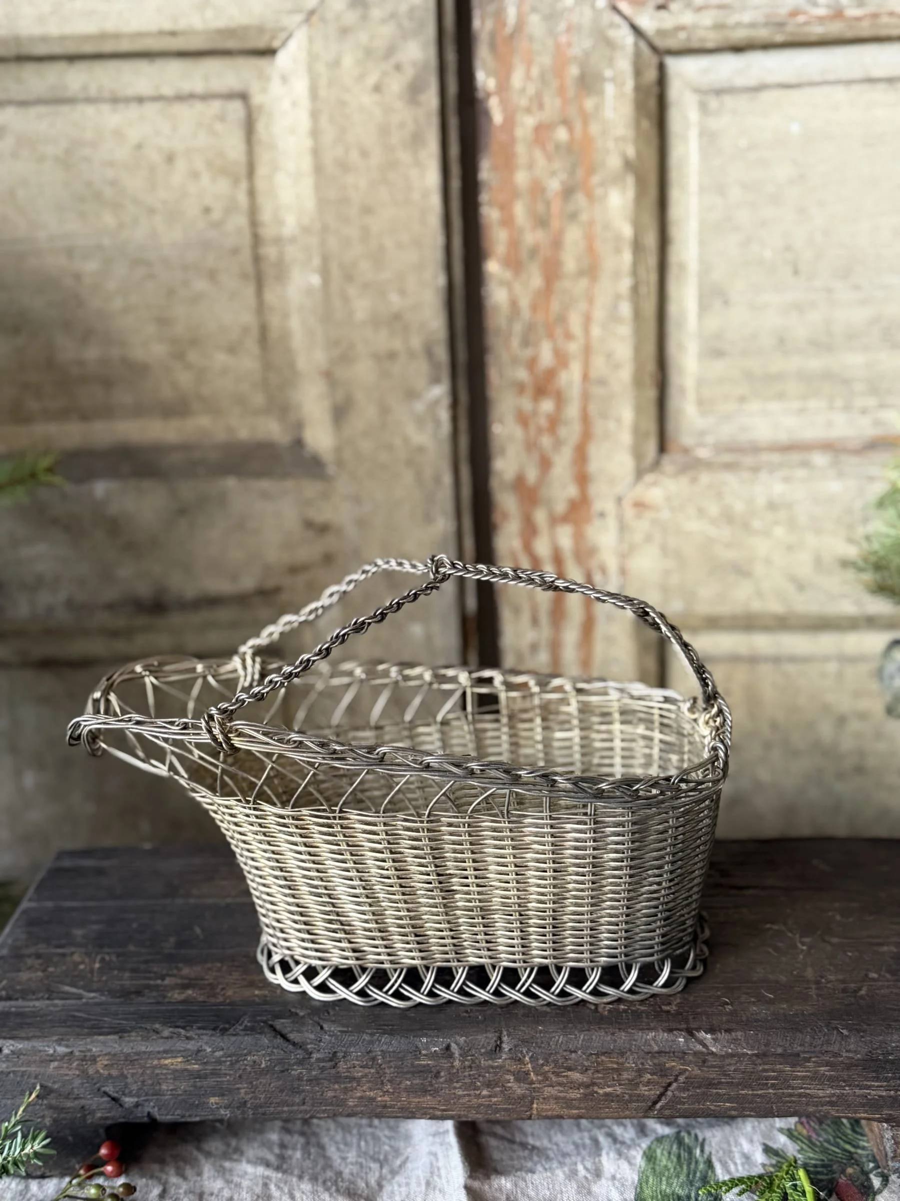 vintage-woven-silver-wine-basket-lattice-loop.jpg