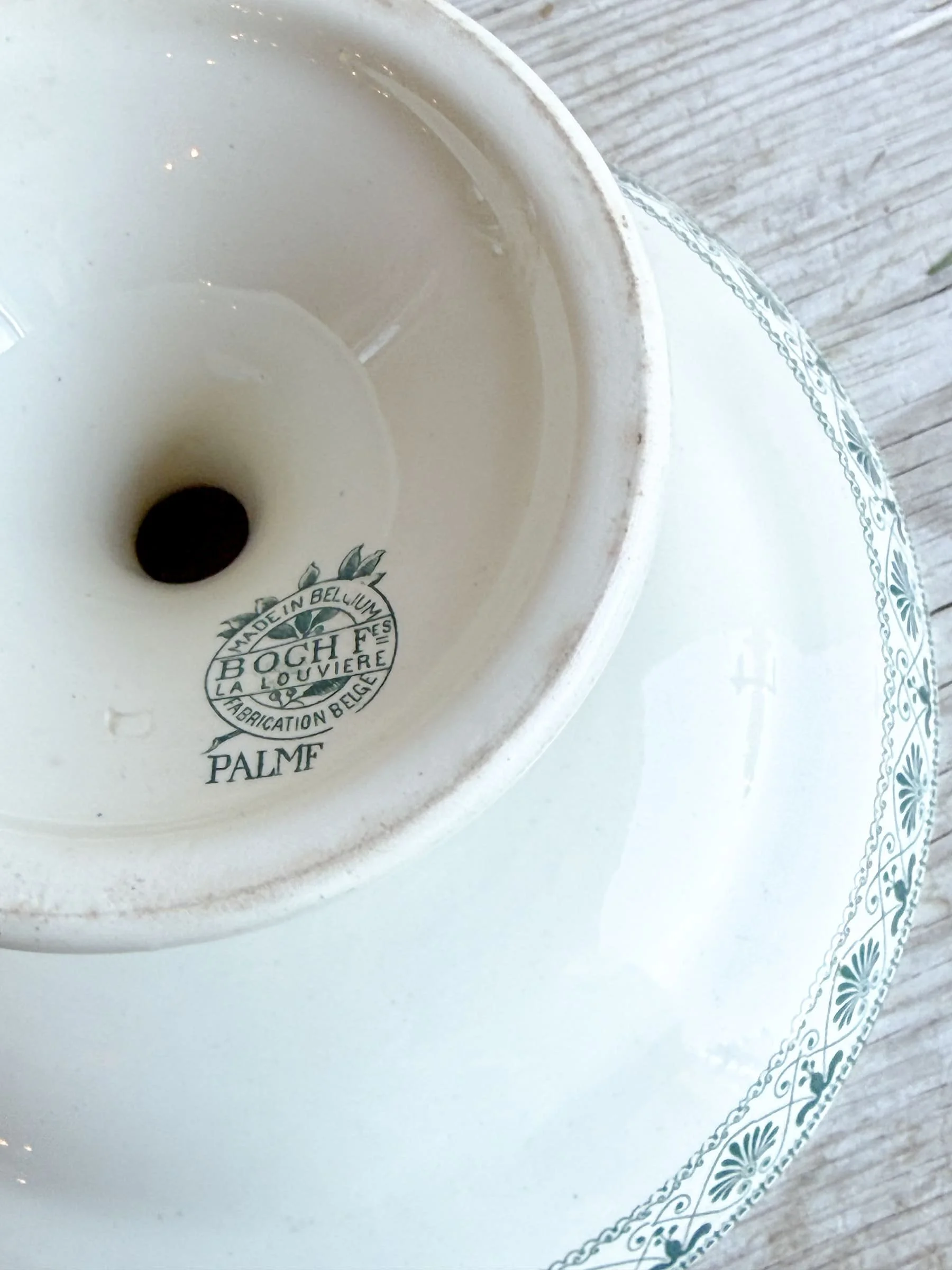 french-ironstone-terre-de-fer-cake-stand-green-shell-motif-boch (1).jpg