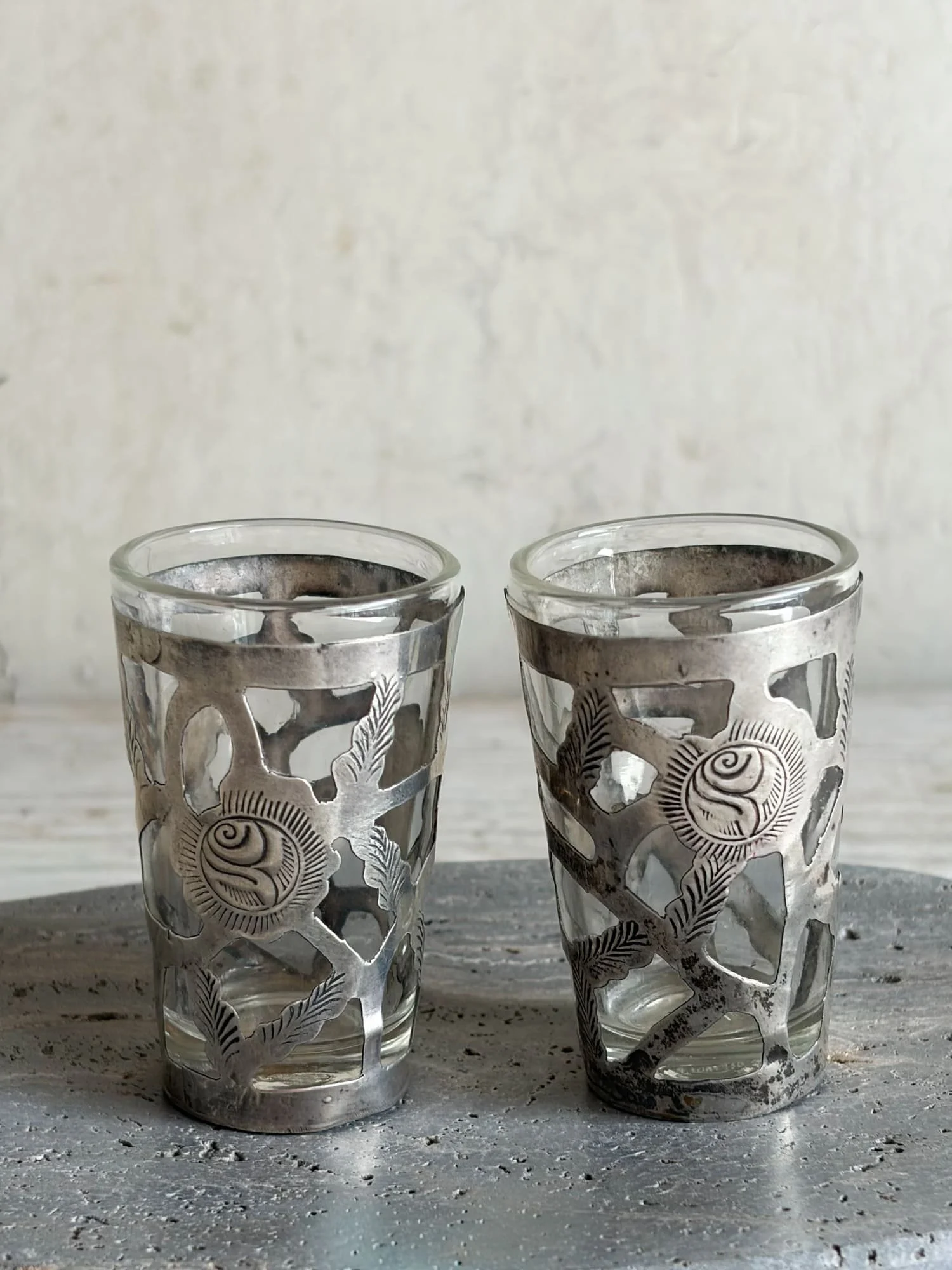 vuntage-sterling-silver-shot-glasses-openwork-sleeve (1).jpg