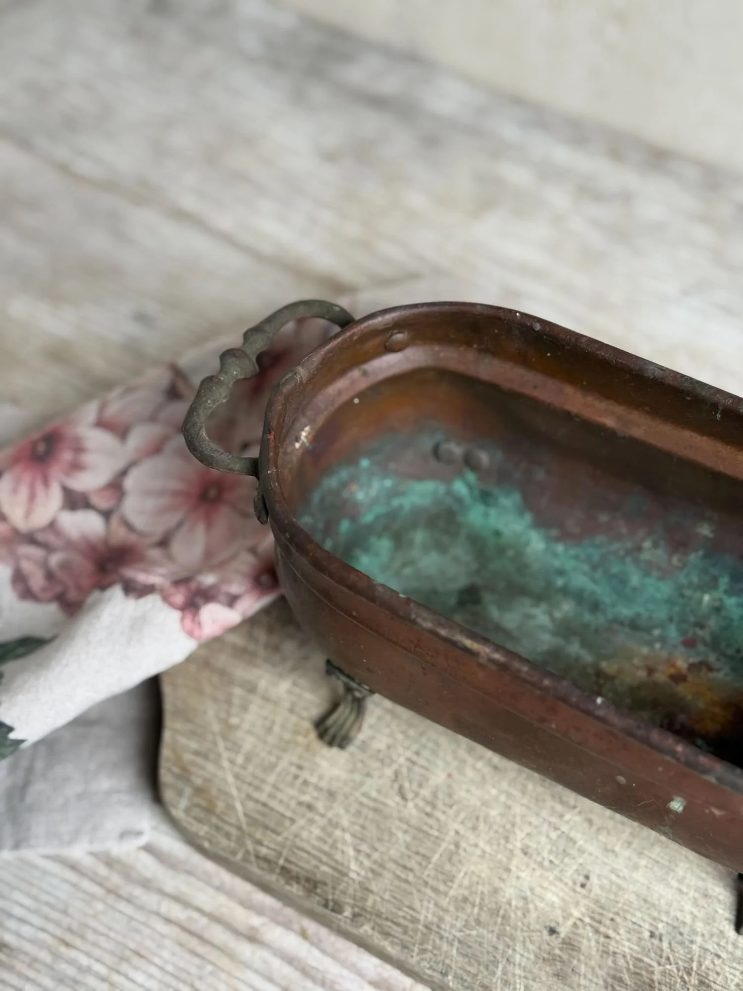 vintage-copper-footed-planter-cache-pot-jardiniere-brass-handles.jpg