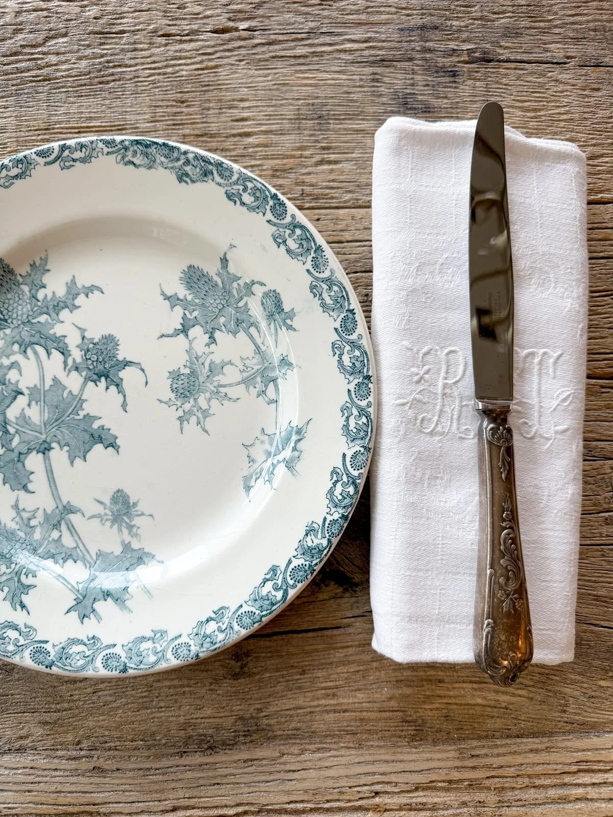 antique-terre-de-fer-clairfontaine-plate-blue-thistle-floral-pattern (3).jpg