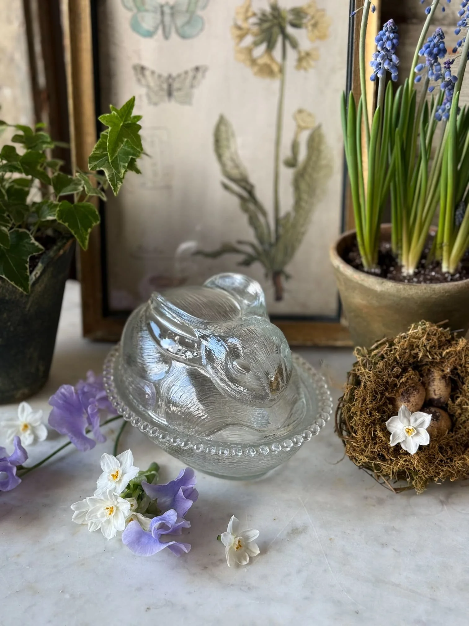 Vintage Bubble Glass Bunny Rabbit on Nest Covered Candy Dish