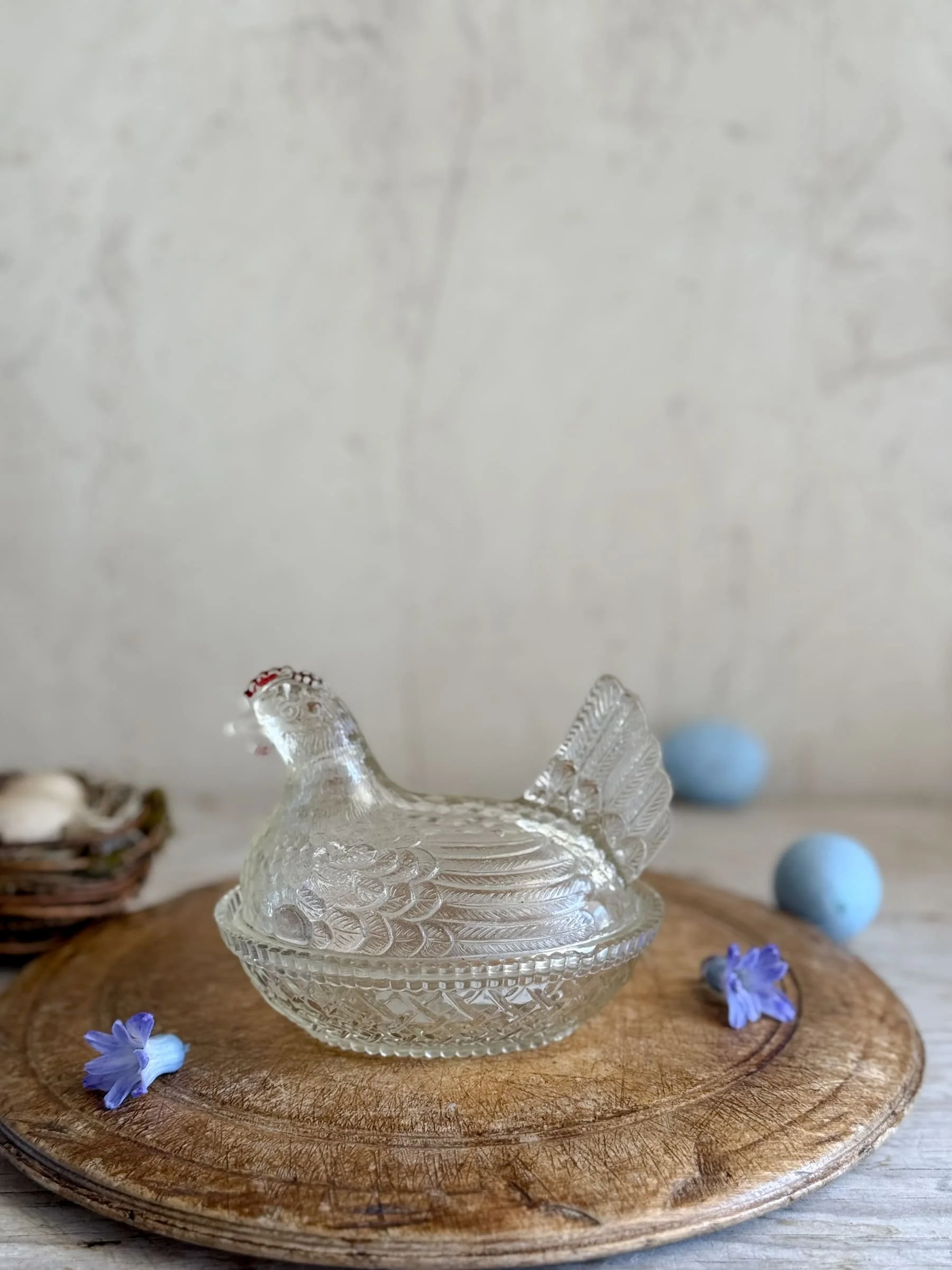 vintage-glass-hen-on-nest-covered-candy-dish (2).jpg