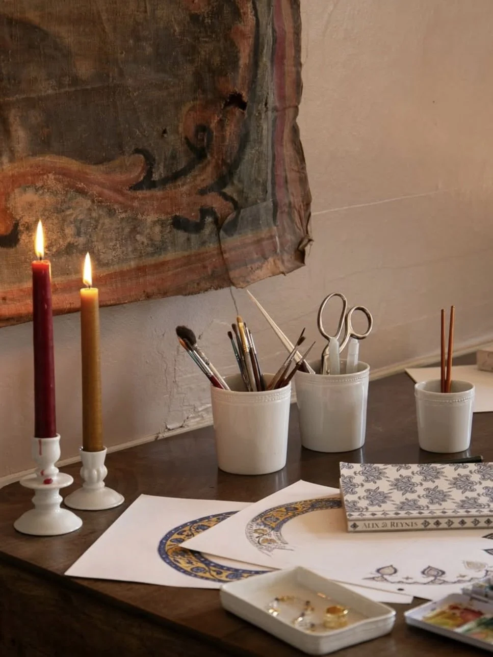 alix-d-reynis-limoges-white-porcelain-candlestick-disque-godron-desktop.jpg