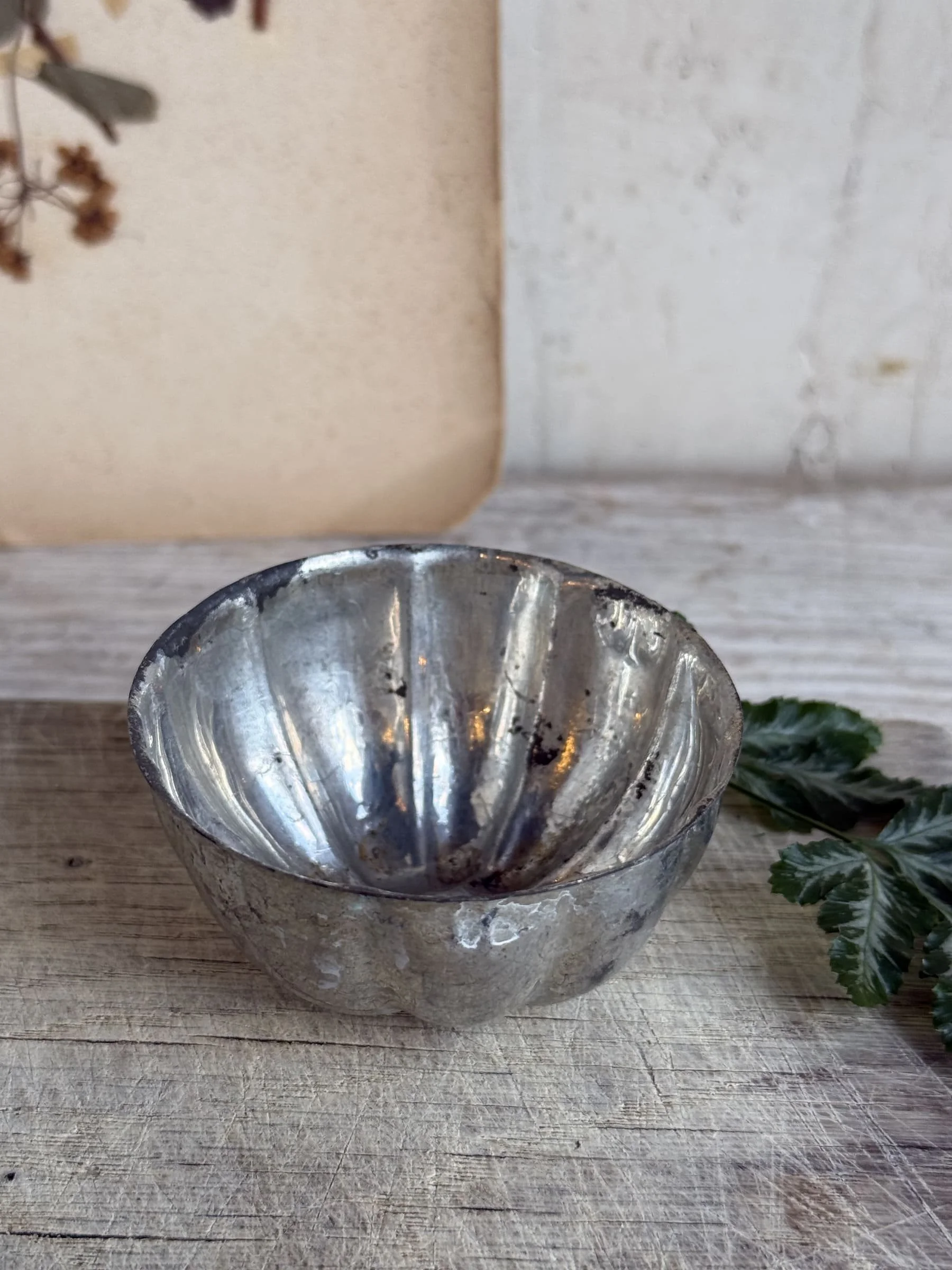 vintage-silver-tin-petite-fluted-bowl-mold (2).jpg