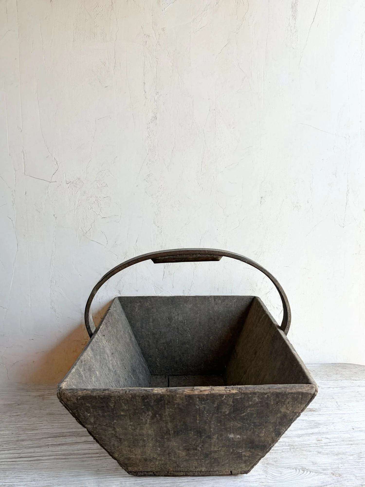 antique-wood-caddy-garden-trug-basket-thick-wood-handle (3).jpg