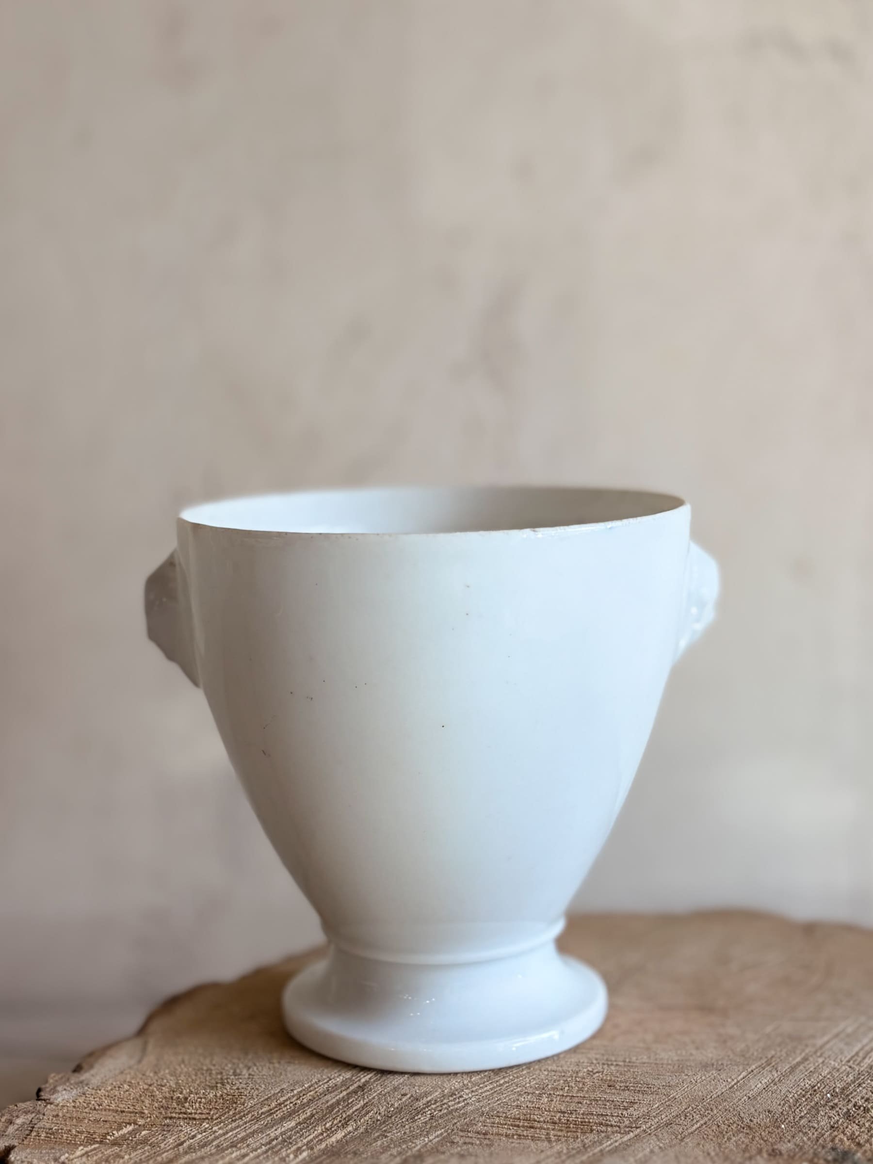 french-porcelain-yogurt-bowl-cameo-face-handles (1).jpg
