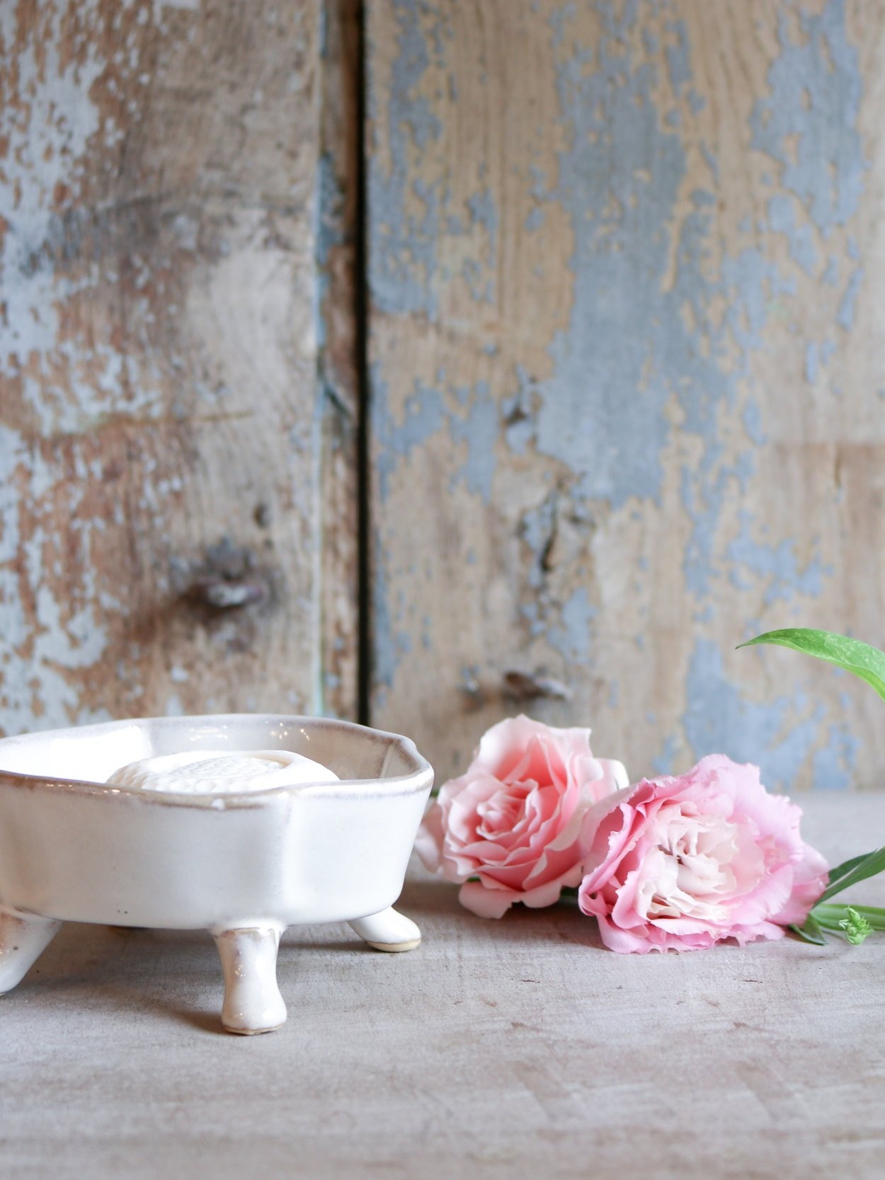 ceramic pottery footed soap dish bathroom decor