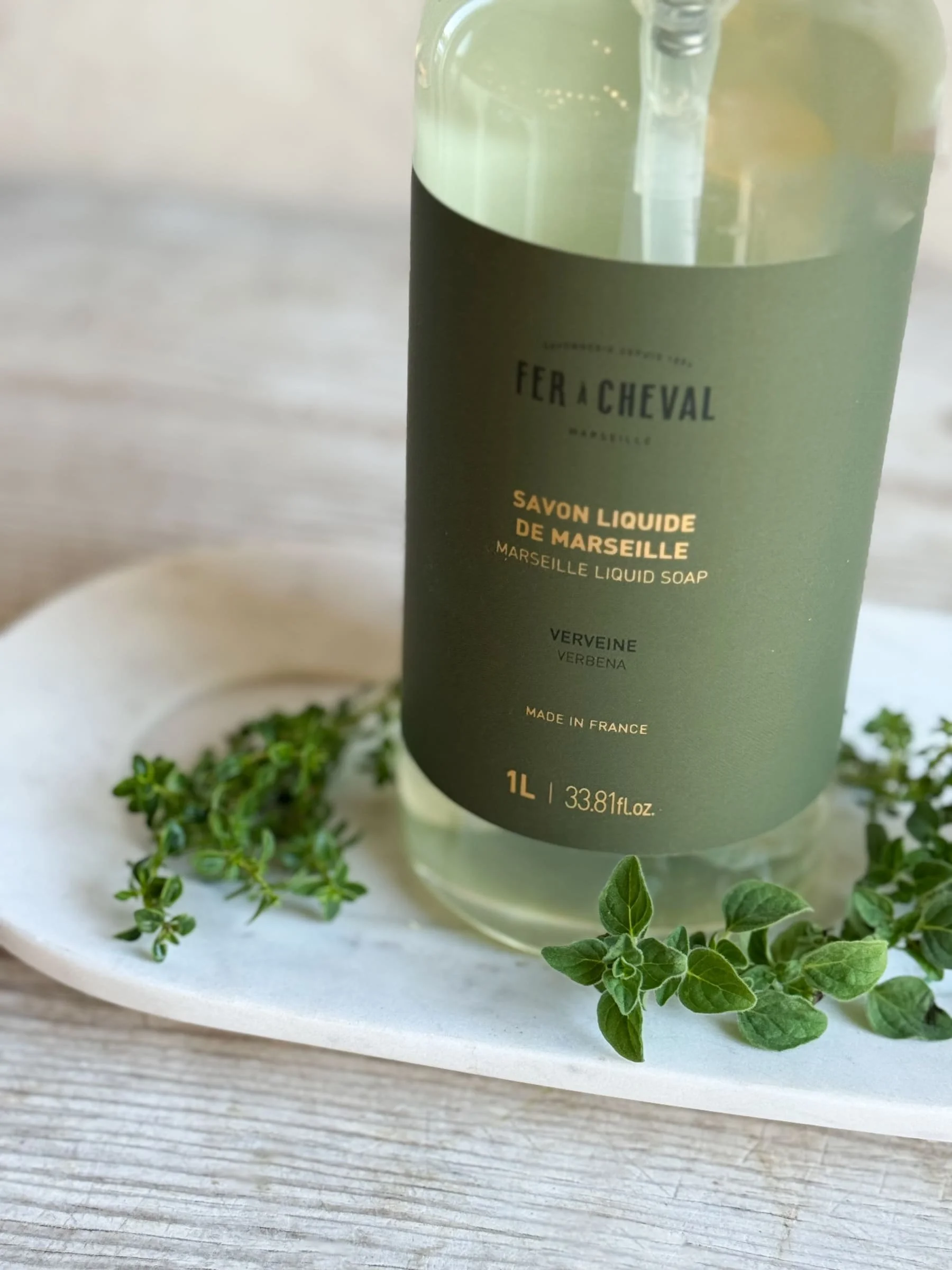 marseille-liquid-soap-verbena-scent-from-france.jpg