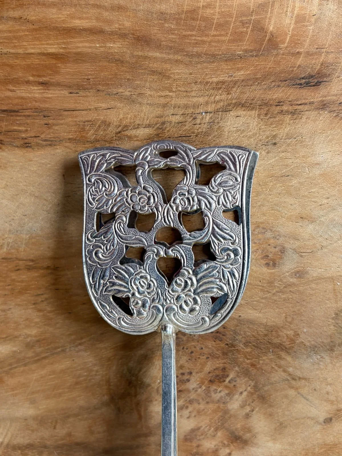 antique-pierced-silver-tulip-tongs (3).jpg