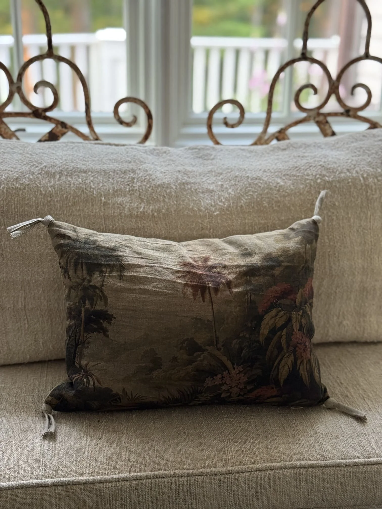 en-fil-indienne-ananbo-french-linen-namrana-throw-pillow-olive-green-2.jpg