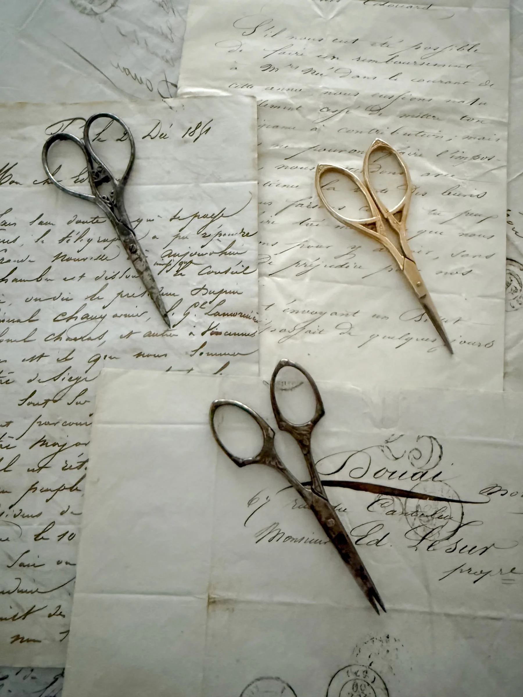 vintage-french-steel-embroidery-sewing-scissors (4).jpg