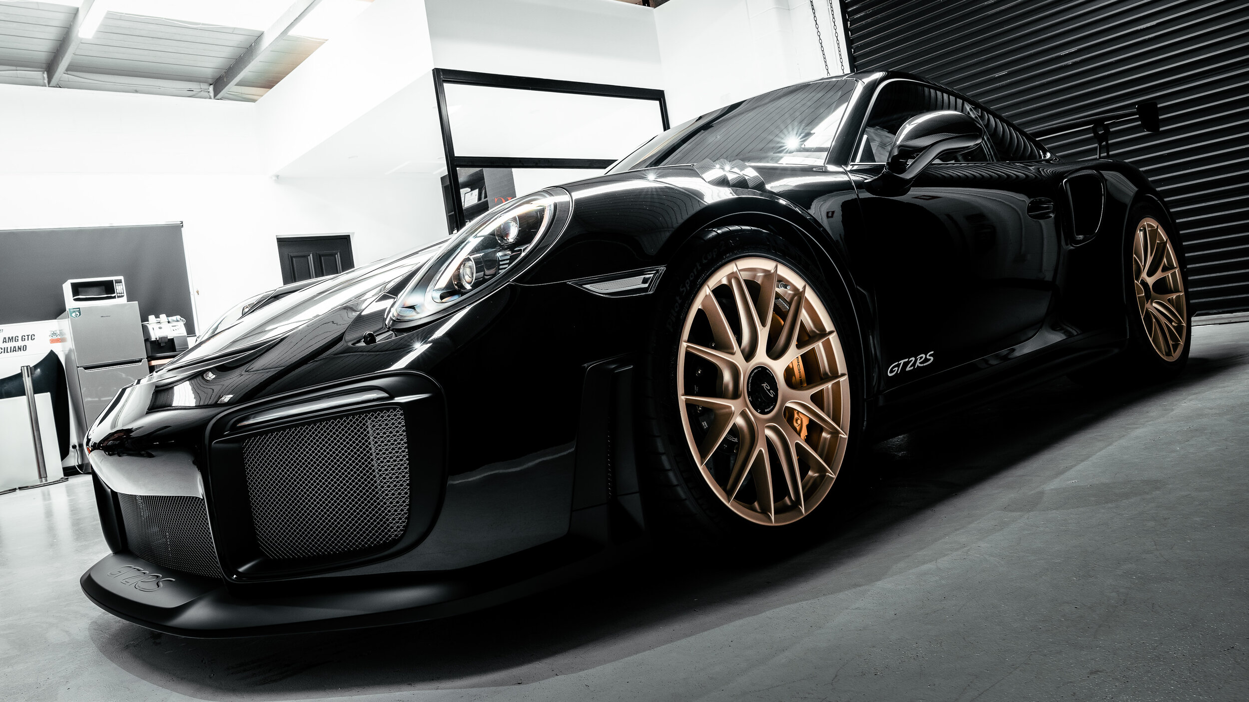 gt2rs_web-3.jpg