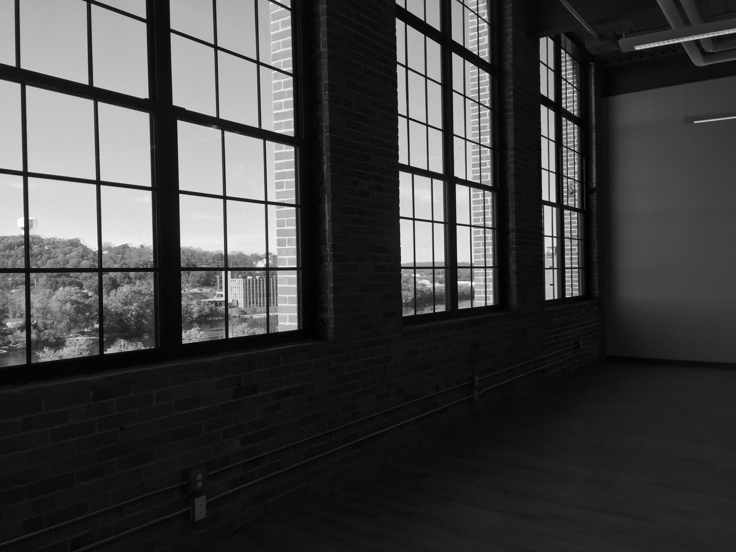 IMG_0570 (002)BW.jpg