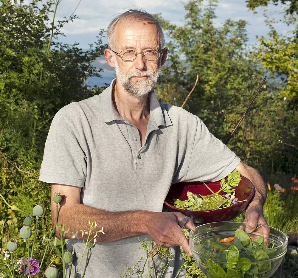 Special Guest Plant Walk with Stephen Barstow
