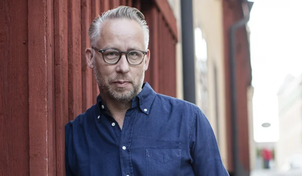 Programmet förskjuts pga försenade flyg