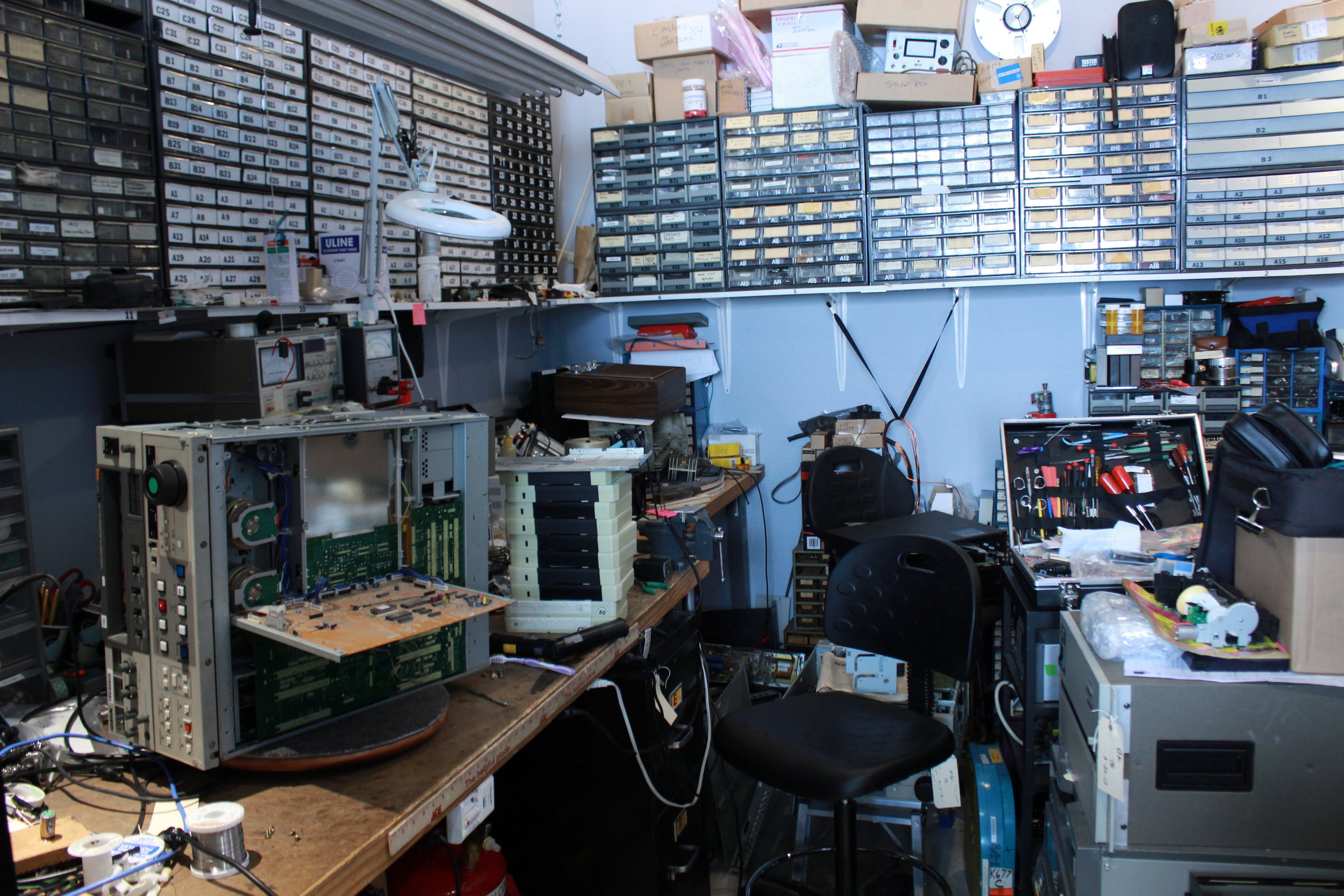 Electronic Maintenance Shop