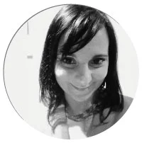 Lola Llorca Creative Director lolal@redeyewearltd.com