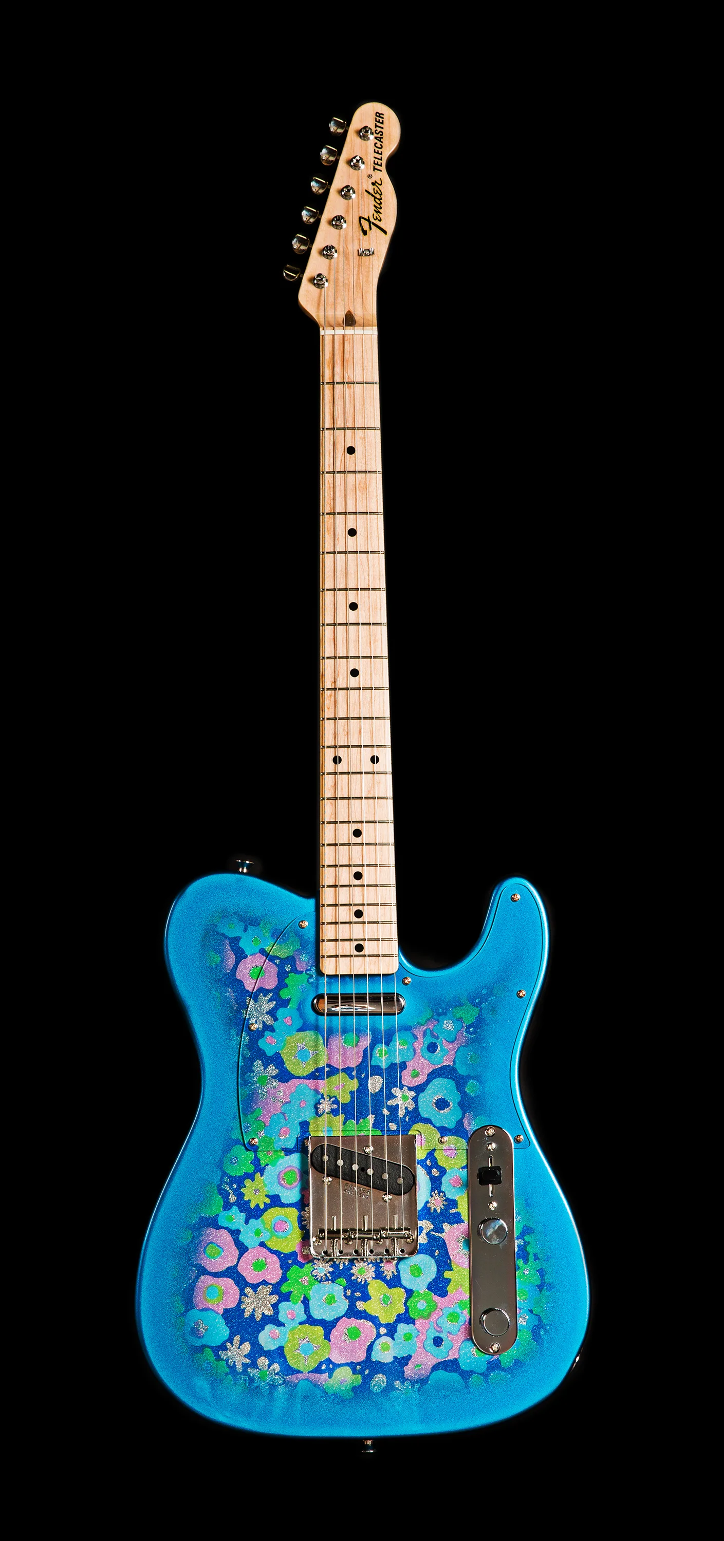 0229_rgb_PinkBlueFlowerFenderTele_GZGuitars_-¬17LauraEvans.jpg