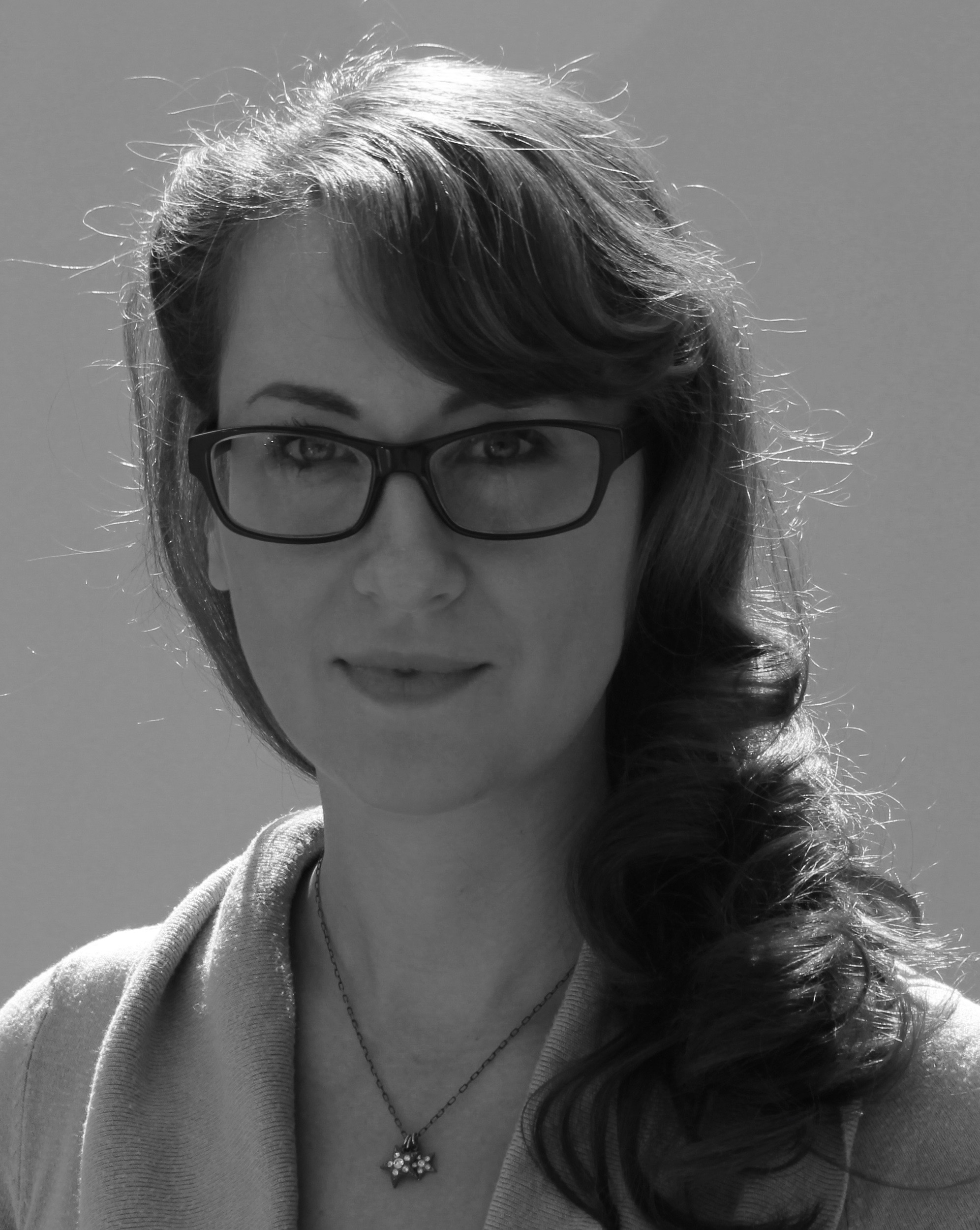 LINDSAY B&W.jpg