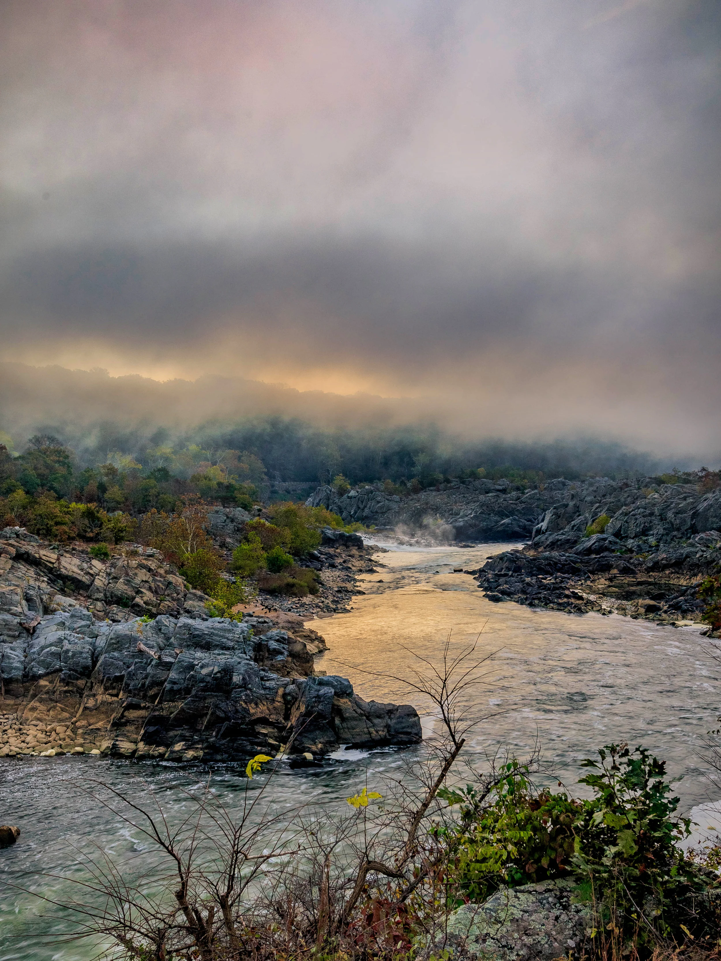 Fog Blankets / Great Falls Park