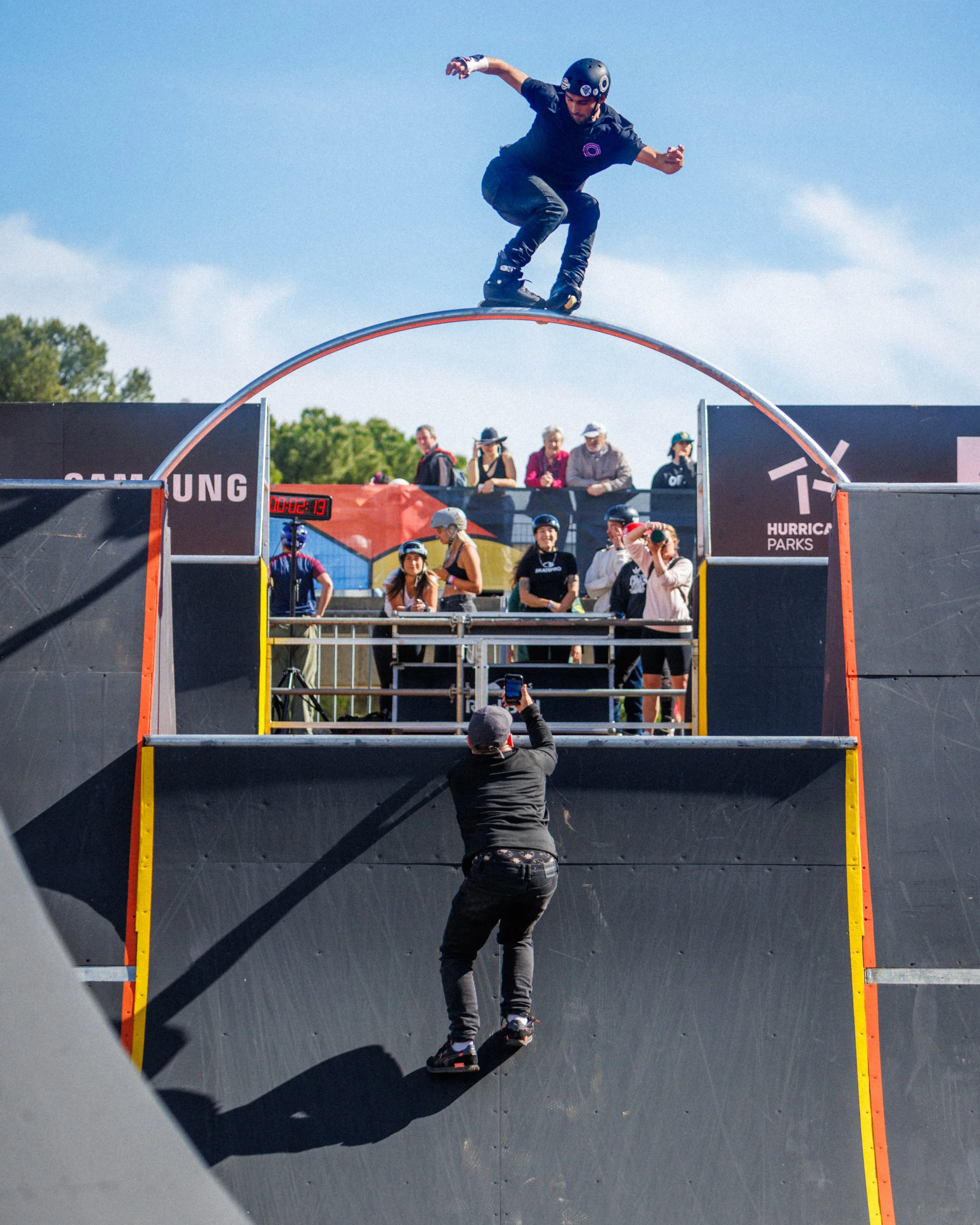 vertical 4000 shots FISE-54842.jpg