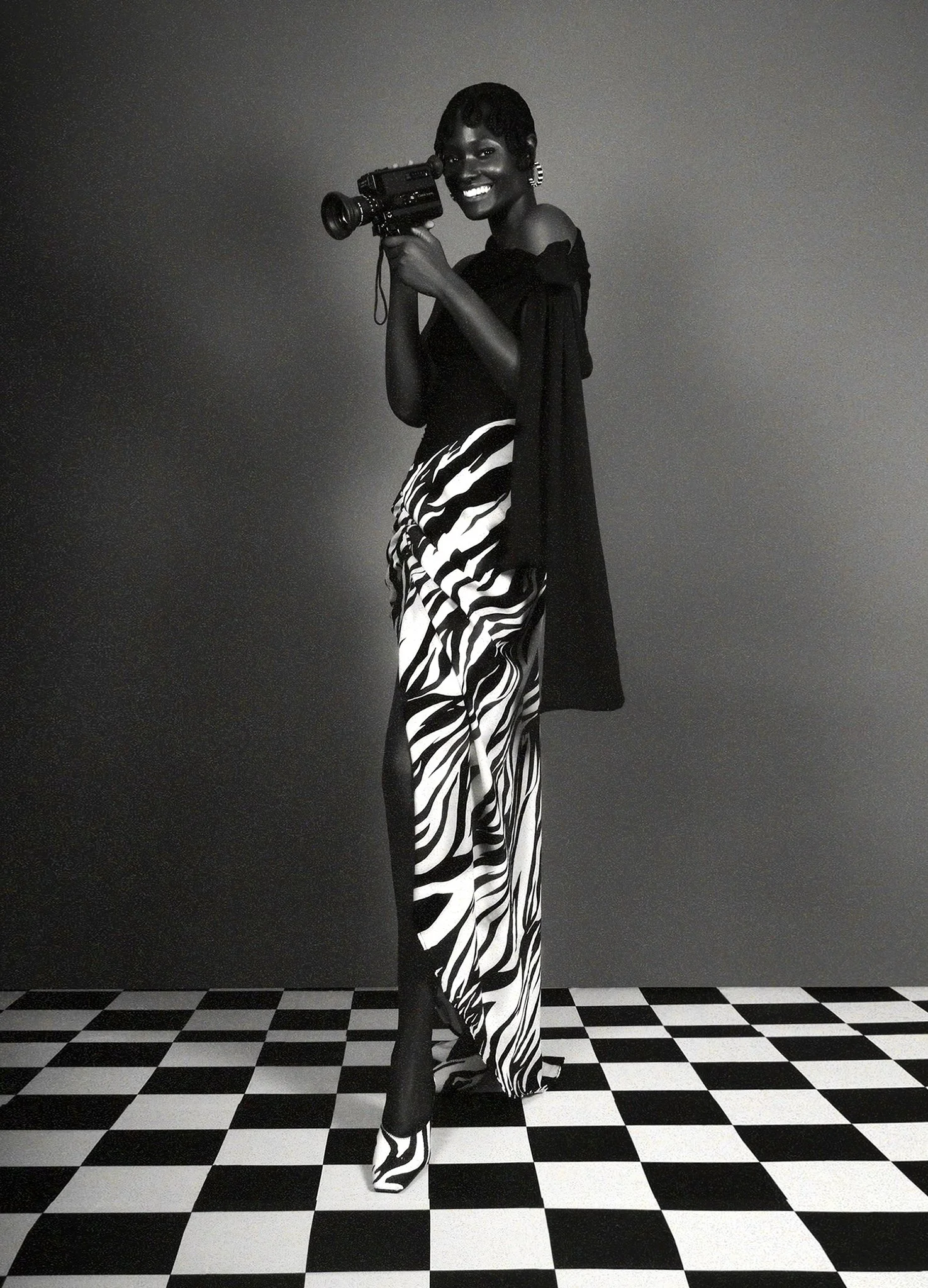 NURA_DRESS_WEB_1B.jpg