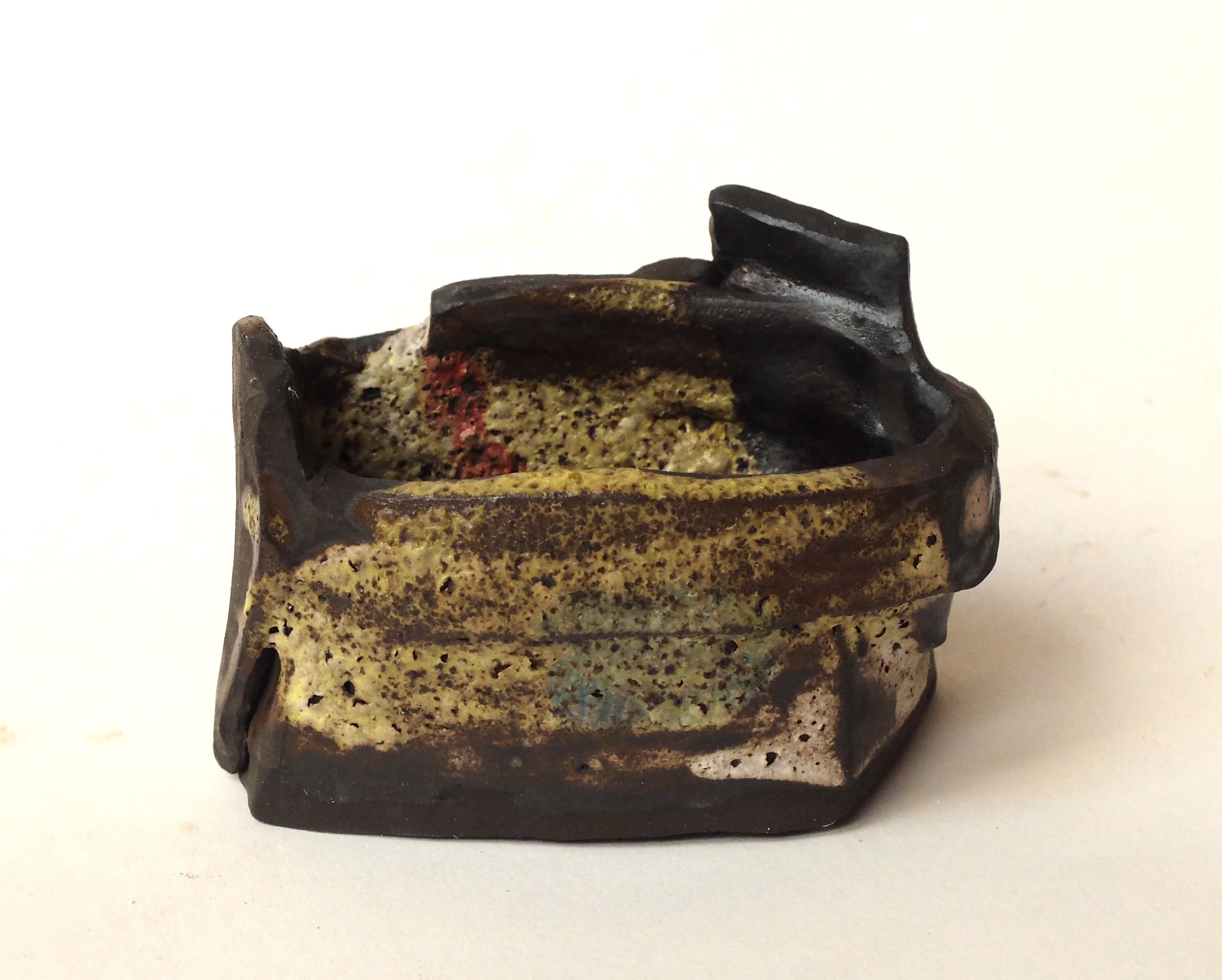 SMALL POT FOR EARRINGS £200 +PP