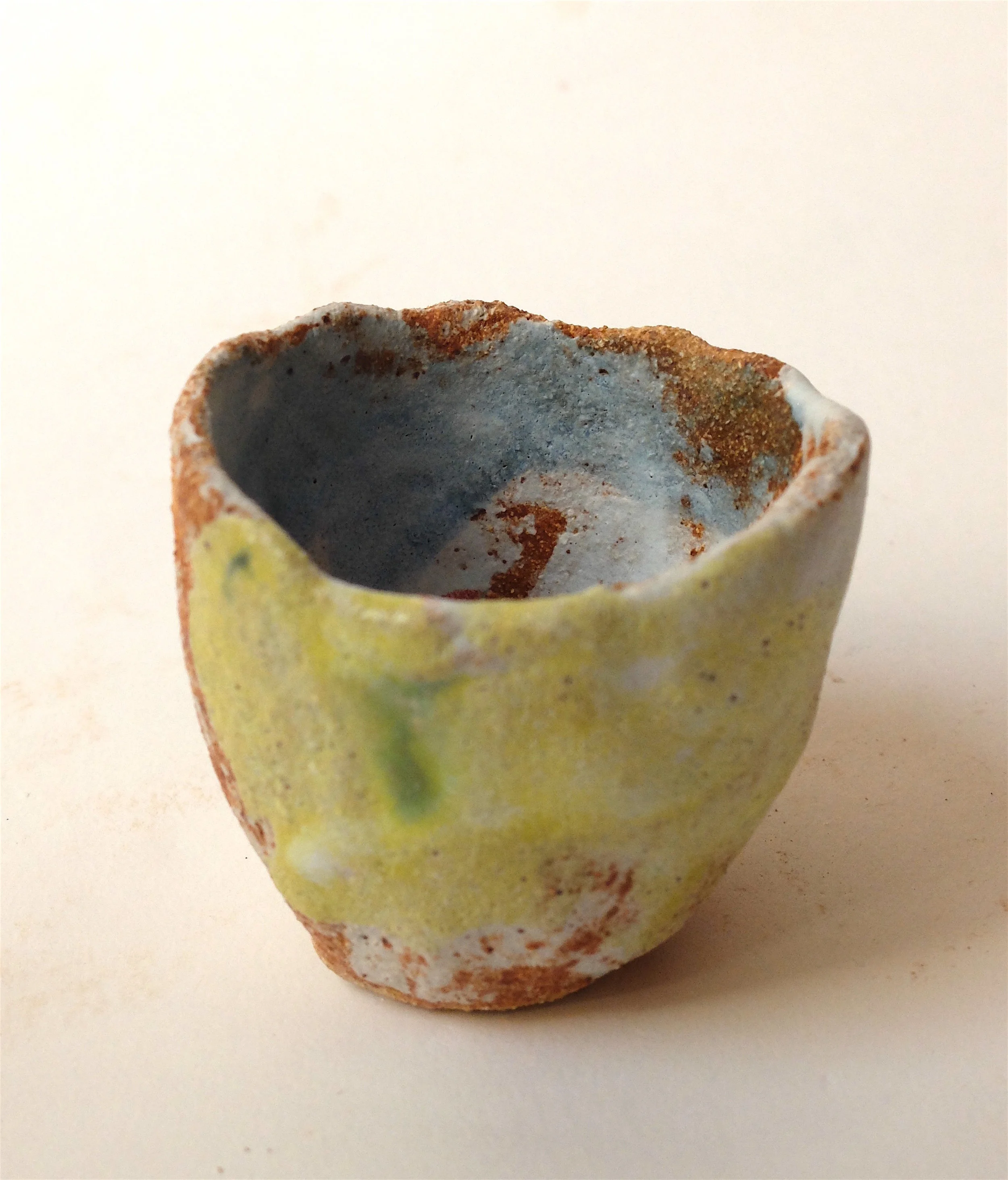 VERY SMALL POT