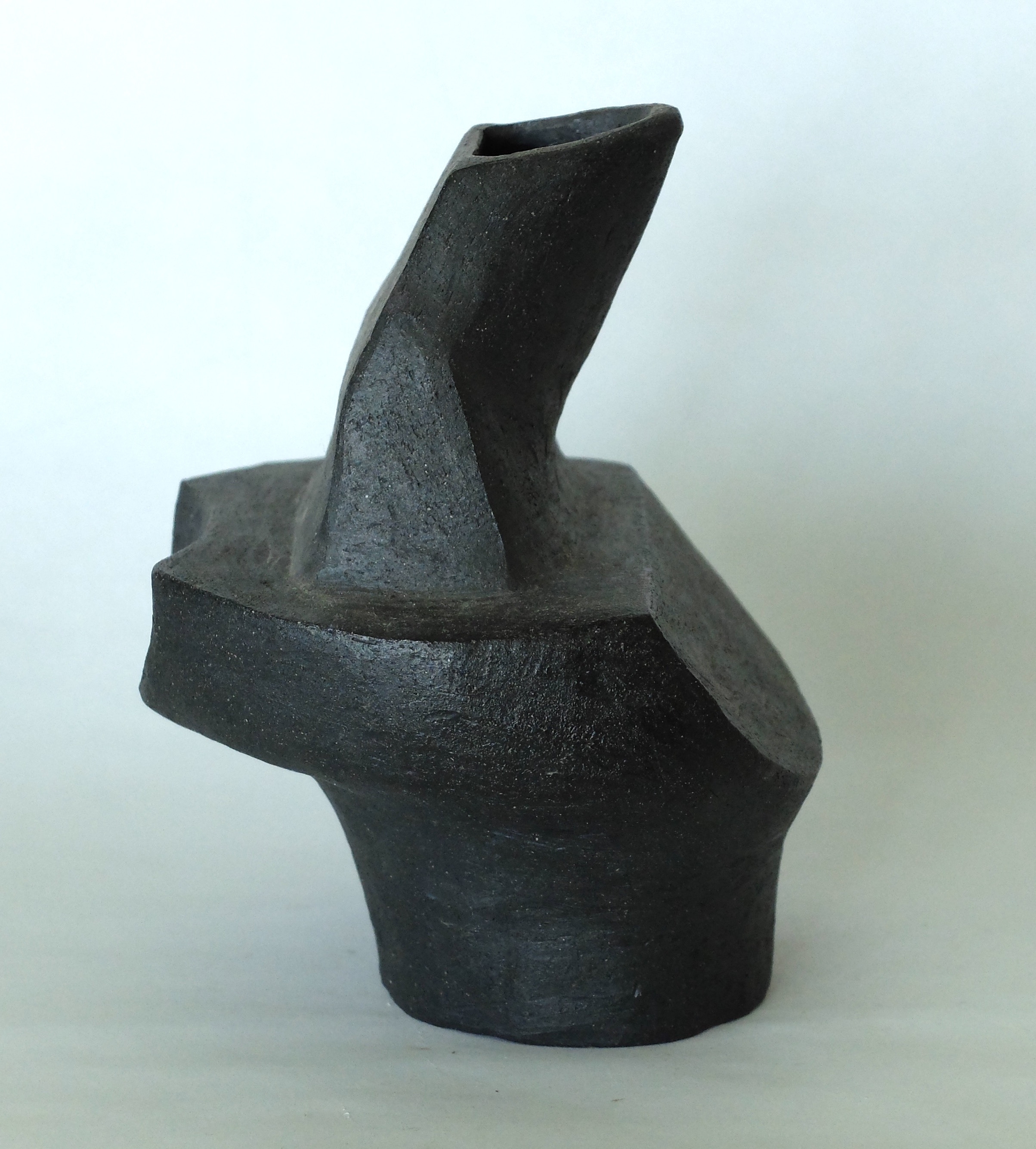 ARCHITECTURAL POT