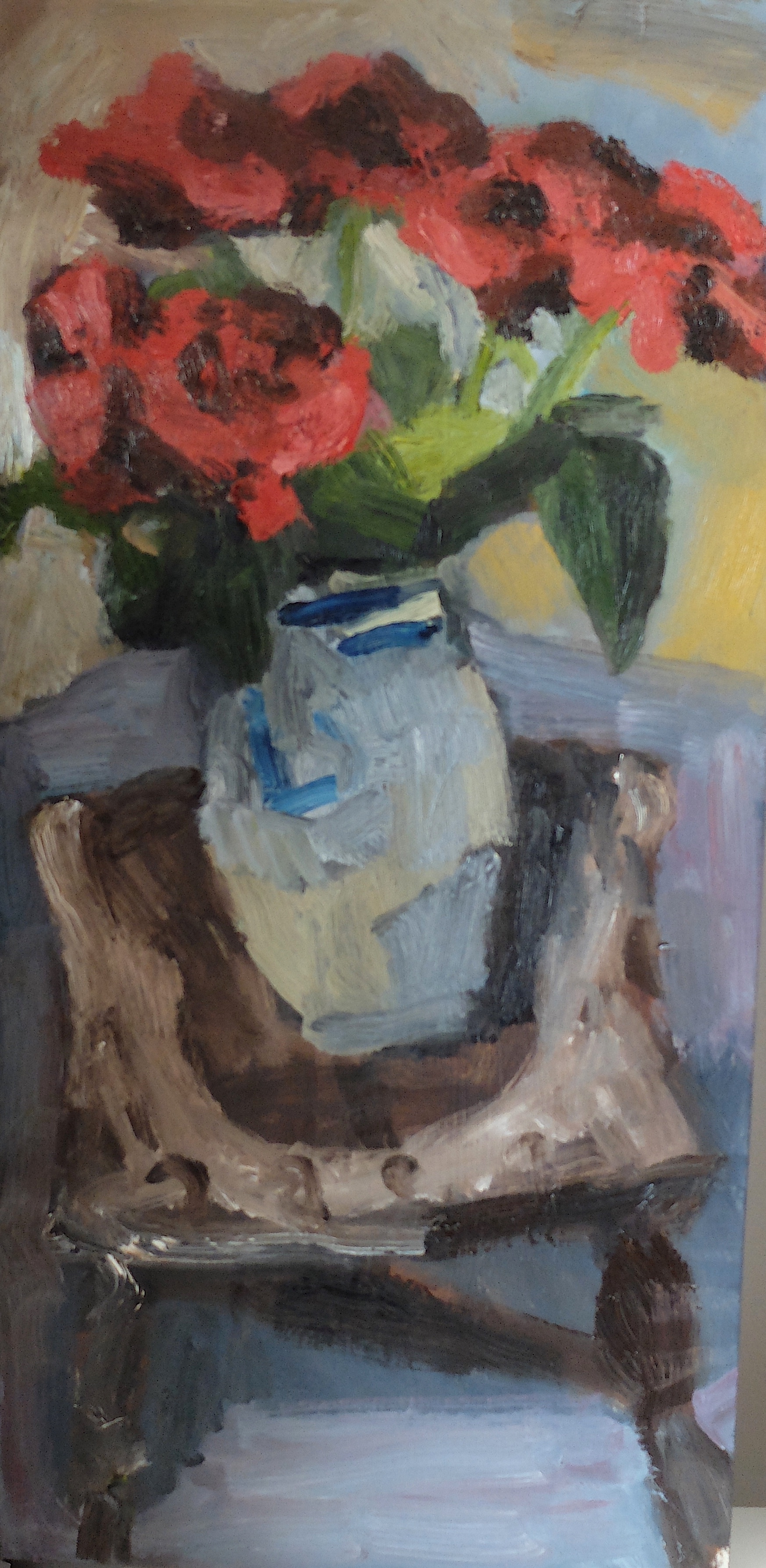 FLOWERS ON STOOL - M