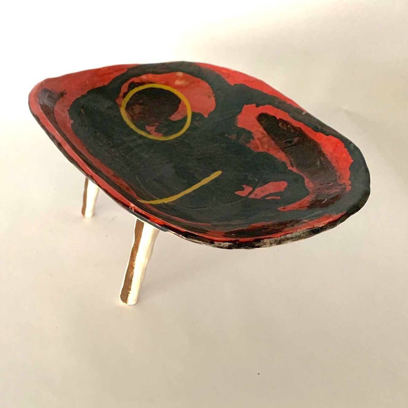 THREE LEGGED SPACE PLATE £180 +PP