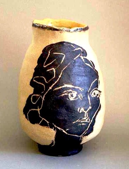 sgraffito vase 1.jpg