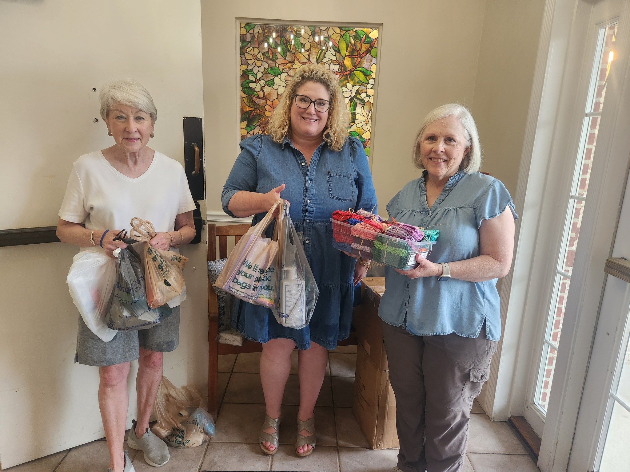 So grateful for the women's toiletries and undergarments donated to our guest by the First Baptist Church of Rome yesterday. Thank you for your support and help!
💜

...

Estamos muy agradecidas por los art&iacute;culos de aseo y la ropa interior don