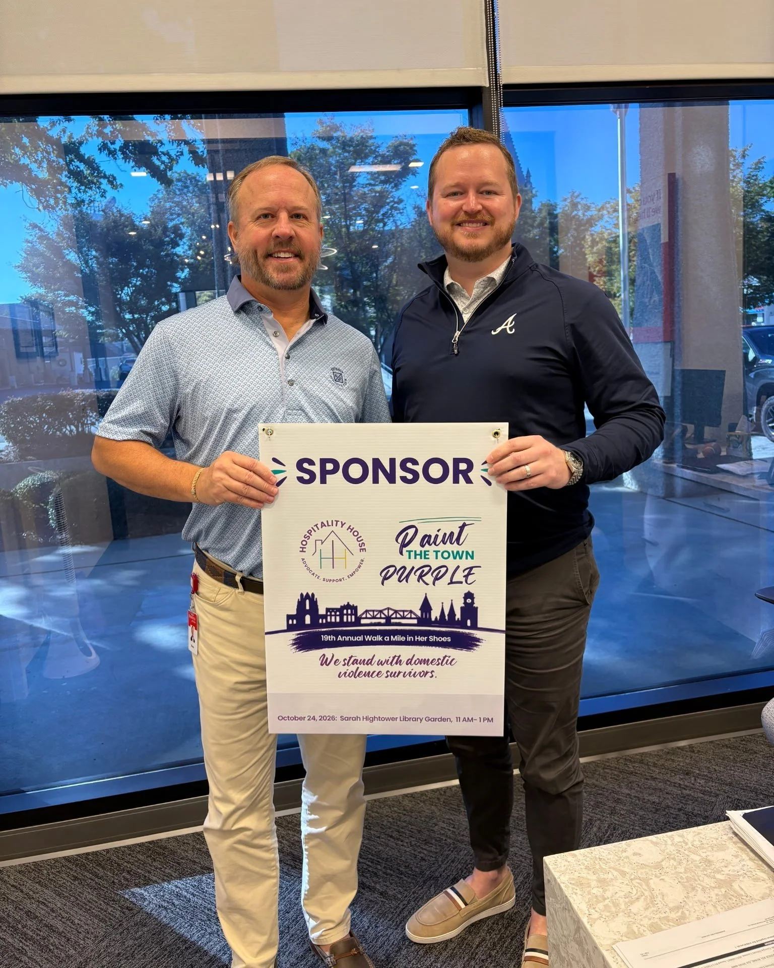 Thank you to Pinnacle Financial Partners + Synovus for your Empowerment Sponsorship! We are incredibly grateful for your support as we join advocate, support and empower DV victims and their families.

💜
...

&iexcl;Gracias a Pinnacle Financial Part