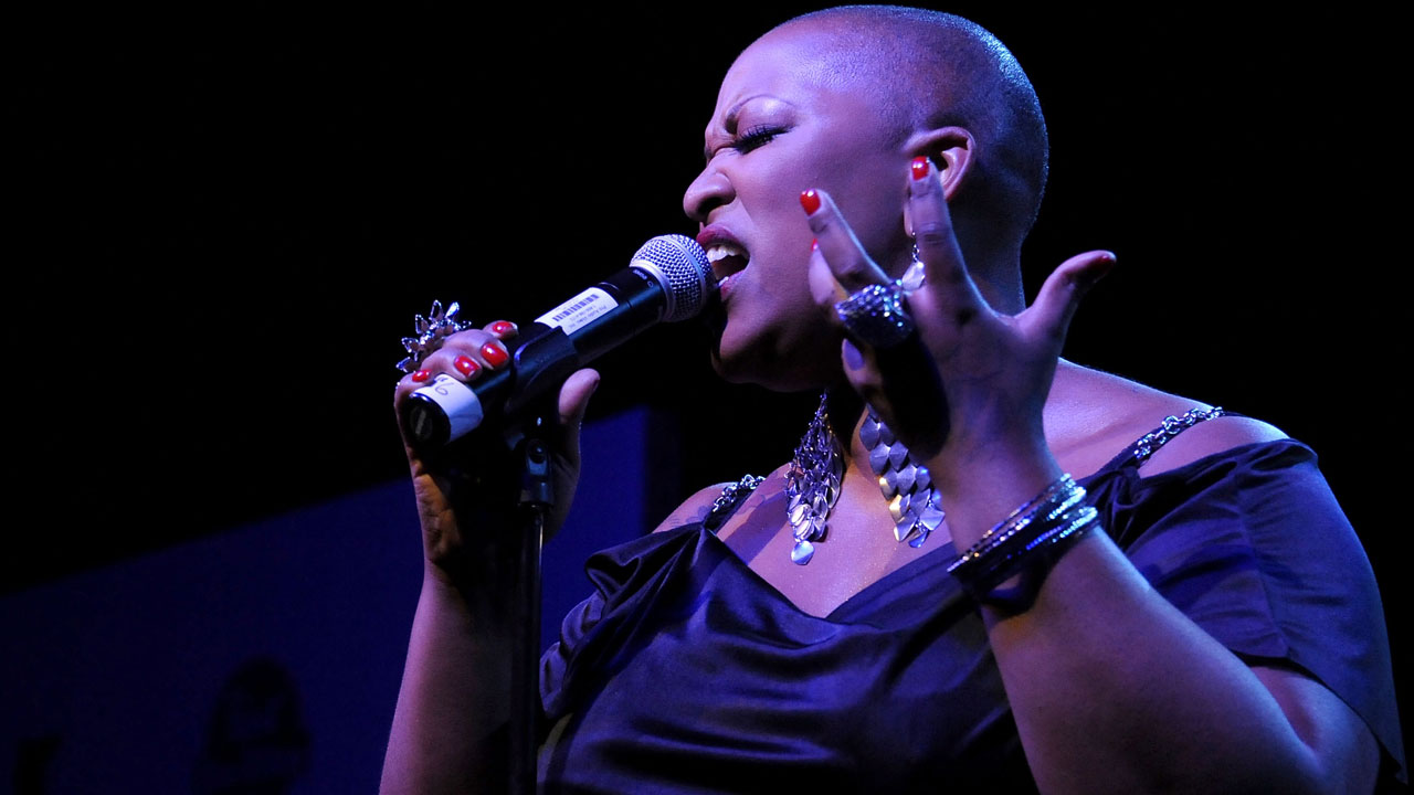 Frenchie Davis, The Voice contestant, performing live.