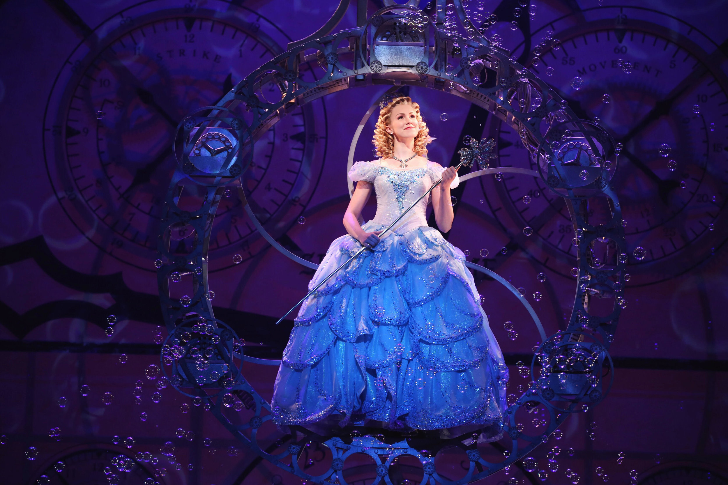 Ginna Claire Mason as Glinda in Wicked (Broadway). Photo by Joan Marcus.