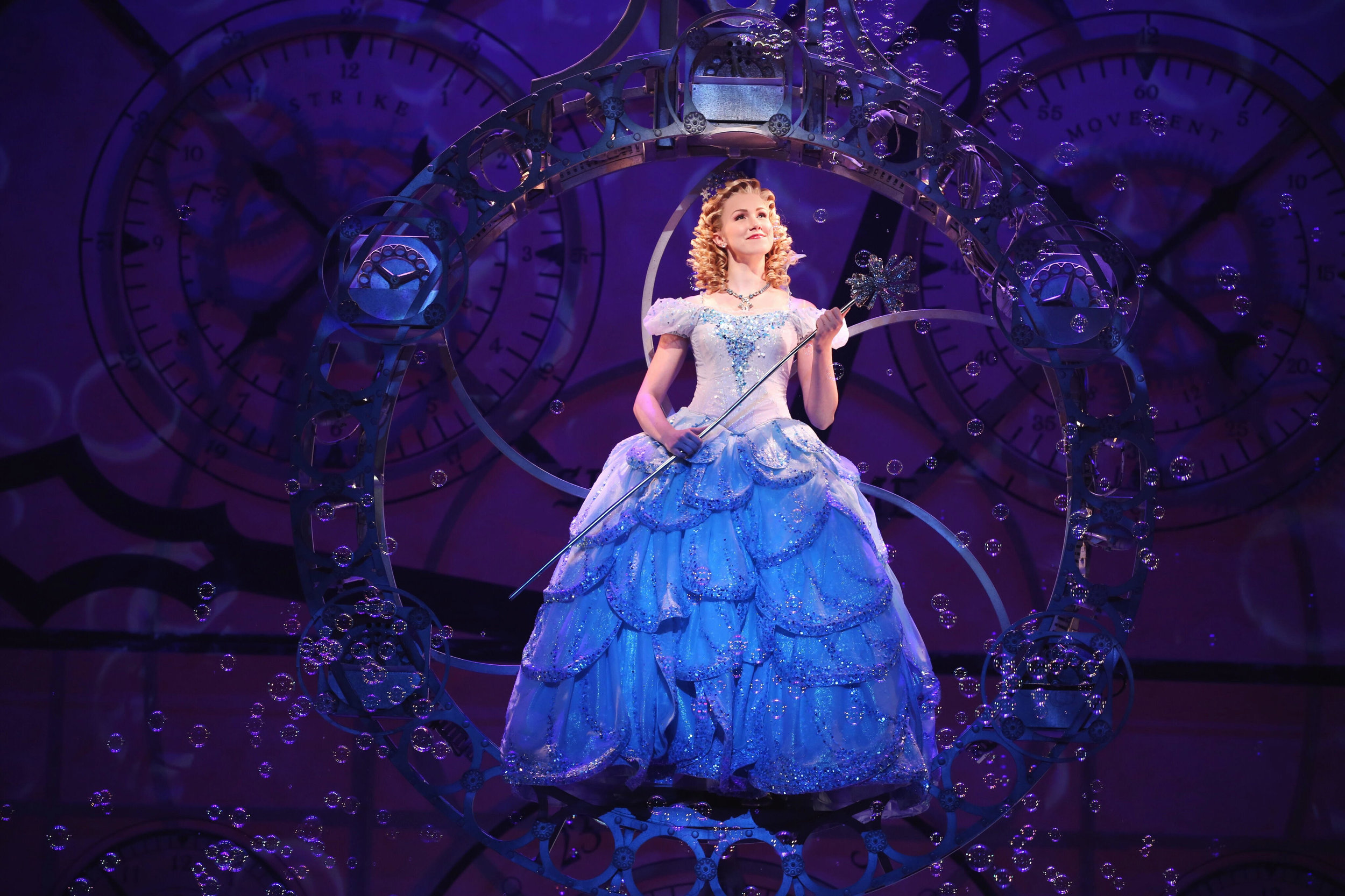 Ginna Claire Mason as Glinda in Wicked (Broadway). Photo by Joan Marcus.