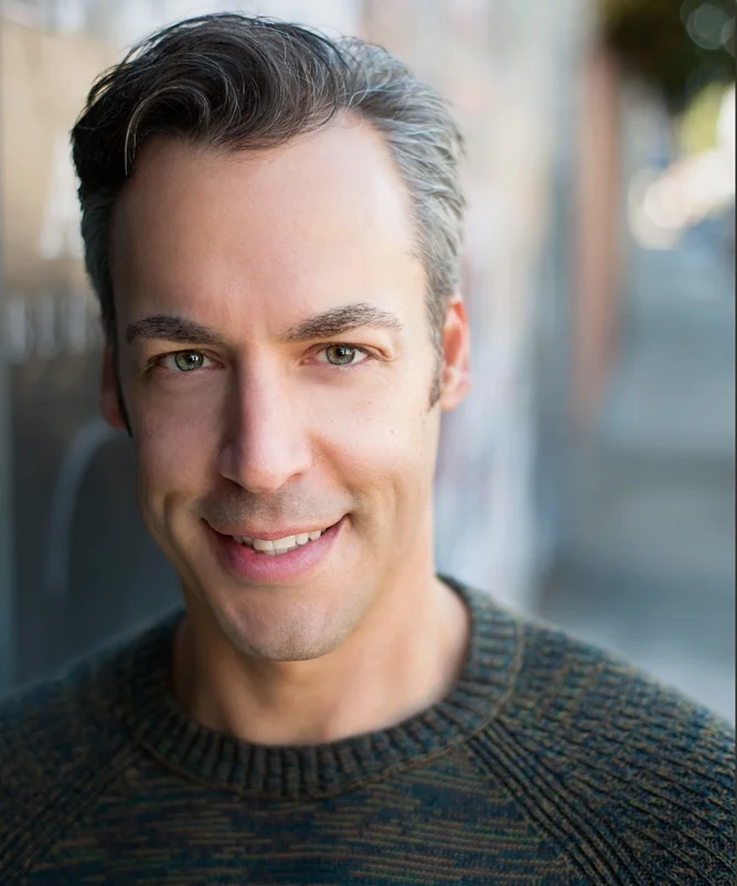 HEADSHOT1.jpg