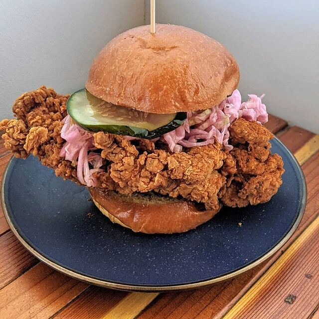 It's fri-YAY! We made it to the end of the week and the start of the long weekend!

Treat yourself with our hot chicken sandwich! 🔥🔥🔥🔥🔥🔥 And cool down with a refreshing pint of our draft beer!

Order online today! 
www.brewkitchenbar.com

10% o