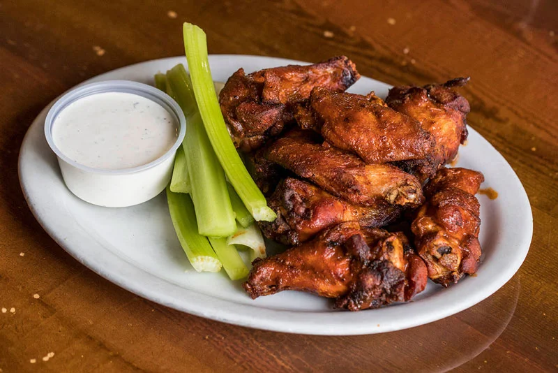 chicken-wings-with-celery-and-ranch-dressing.jpg